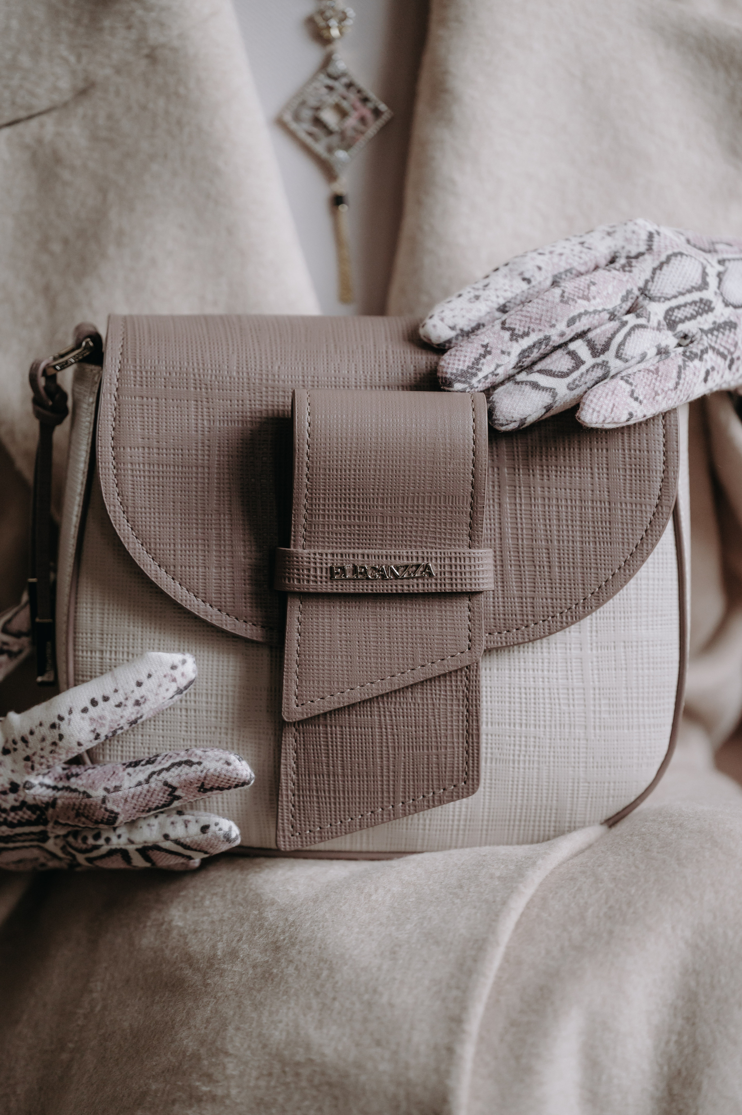 Проект для журнала «СВАДЬБА НА УРА». Студия рекламной и предметной съемки товаров WELKO Studio