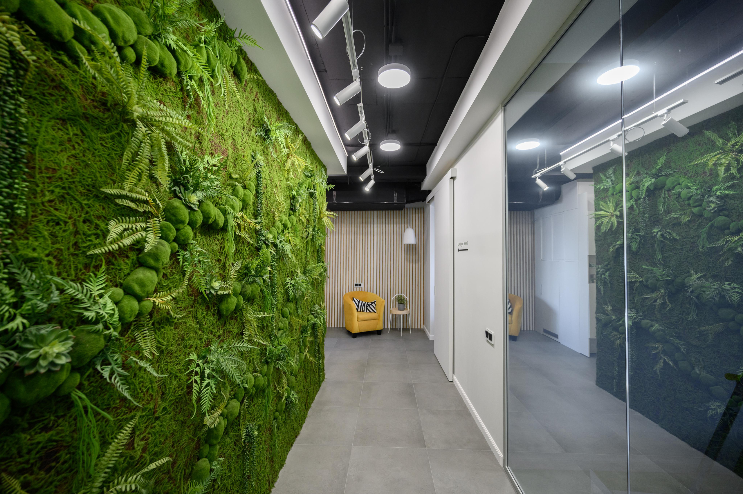 Офис Azat Valeev. Студия рекламной и предметной съемки товаров WELKO Studio