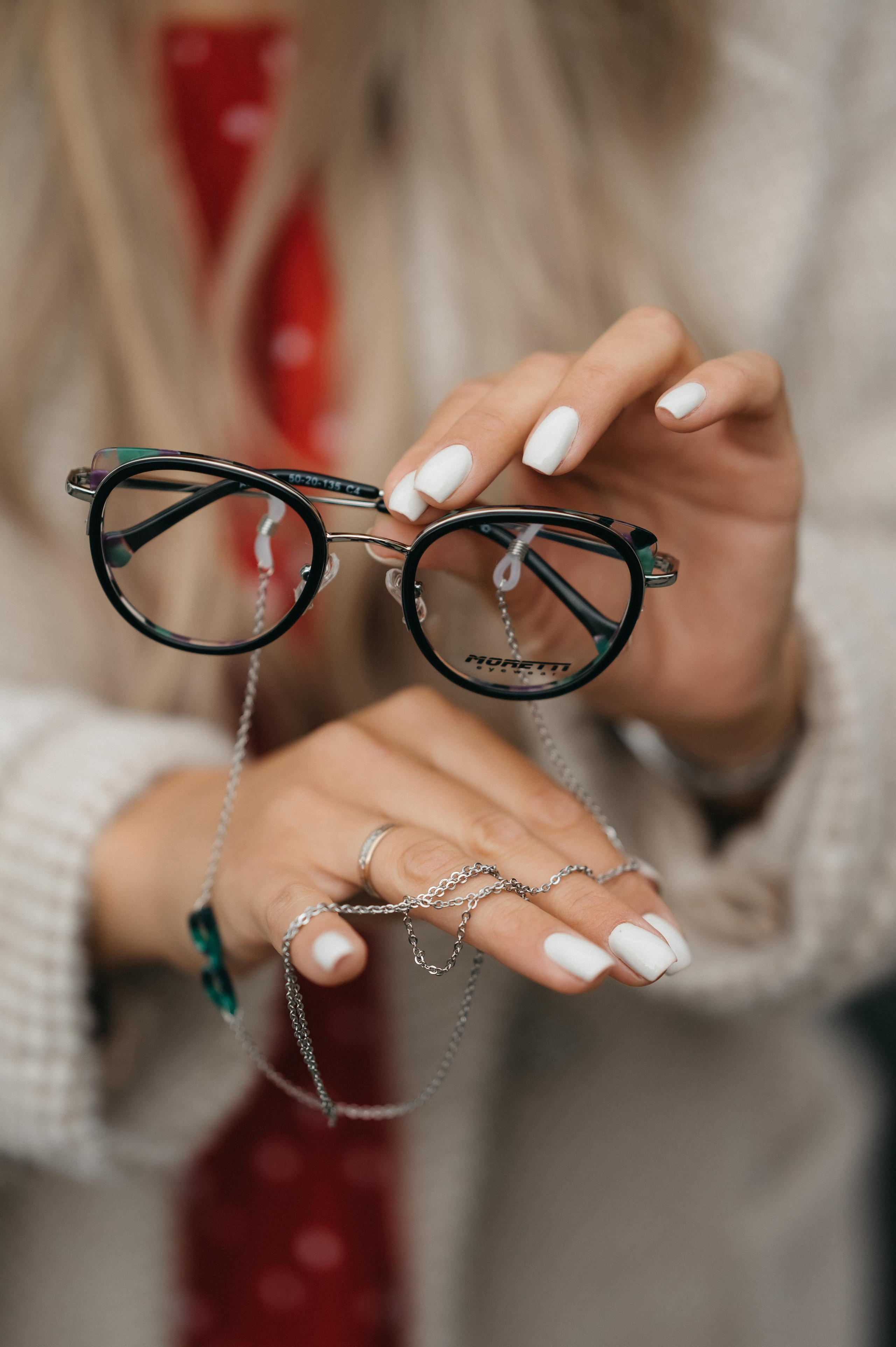 Съемка для Оптики «Linz Club». Студия рекламной и предметной съемки товаров WELKO Studio