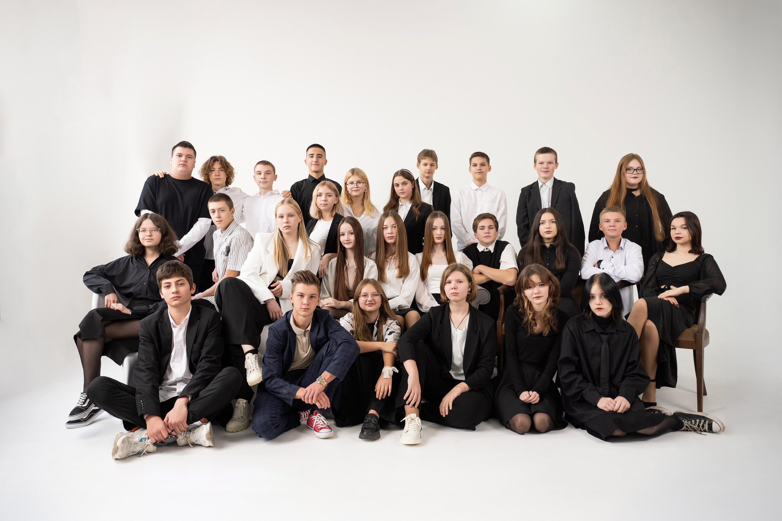 ВЫПУСКНИКИ 9 КЛАСС. МАРГАРИТА КУДРЯШОВА СВАДЕБНЫЙ И СЕМЕЙНЫЙ ФОТОГРАФ ТВЕРЬ МОСКВА