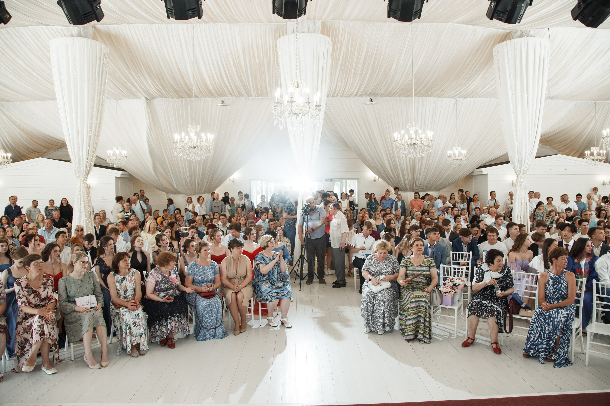 Выпускной, шатер в усадьбе «Гребнево». Свадебный и репортажный фотограф (Москва, Королев и другие)