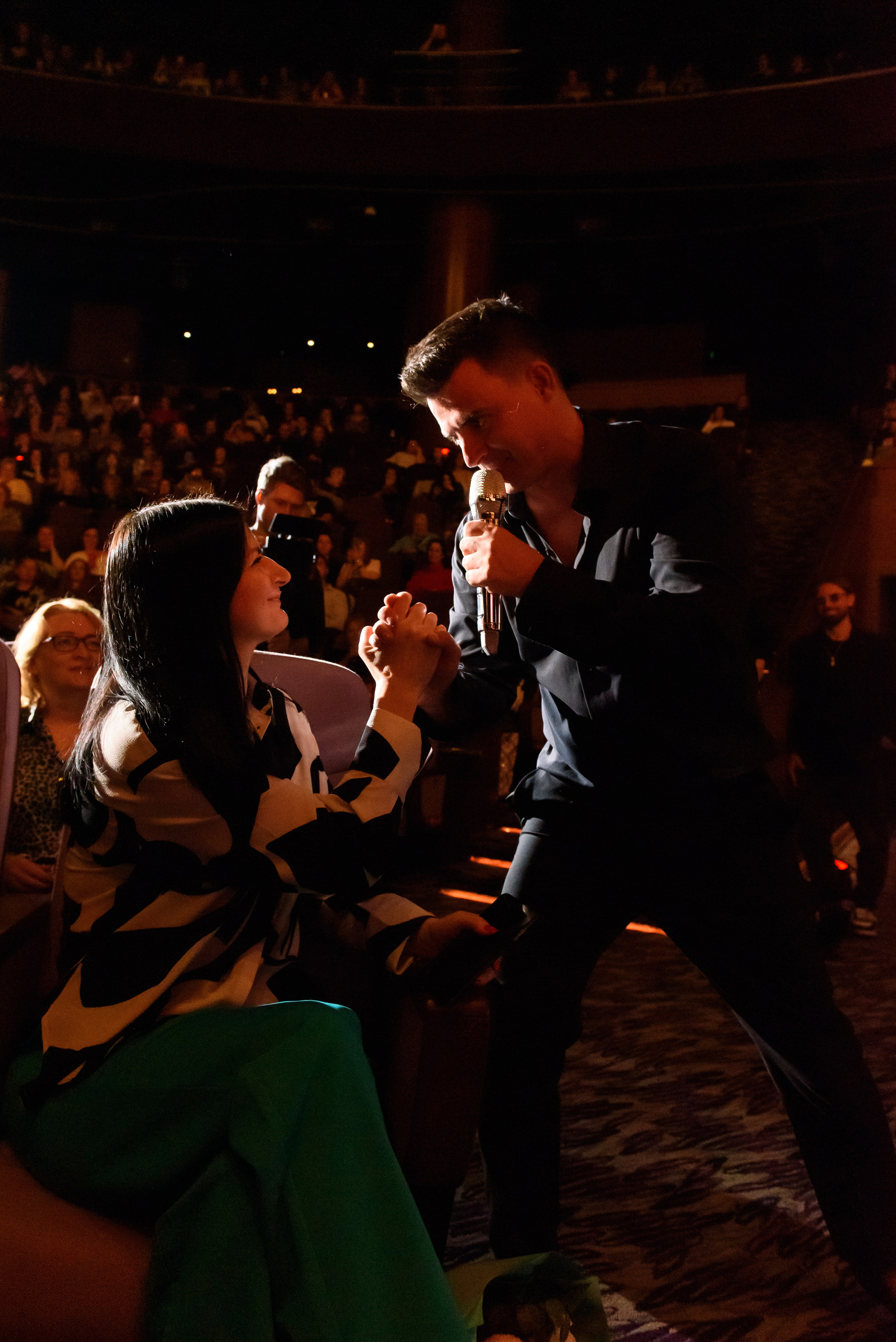 Кирилл Туриченко — Вегас Сити Холл. Бренд-фотограф для экспертов и блогеров в Москве Влада Горбовская