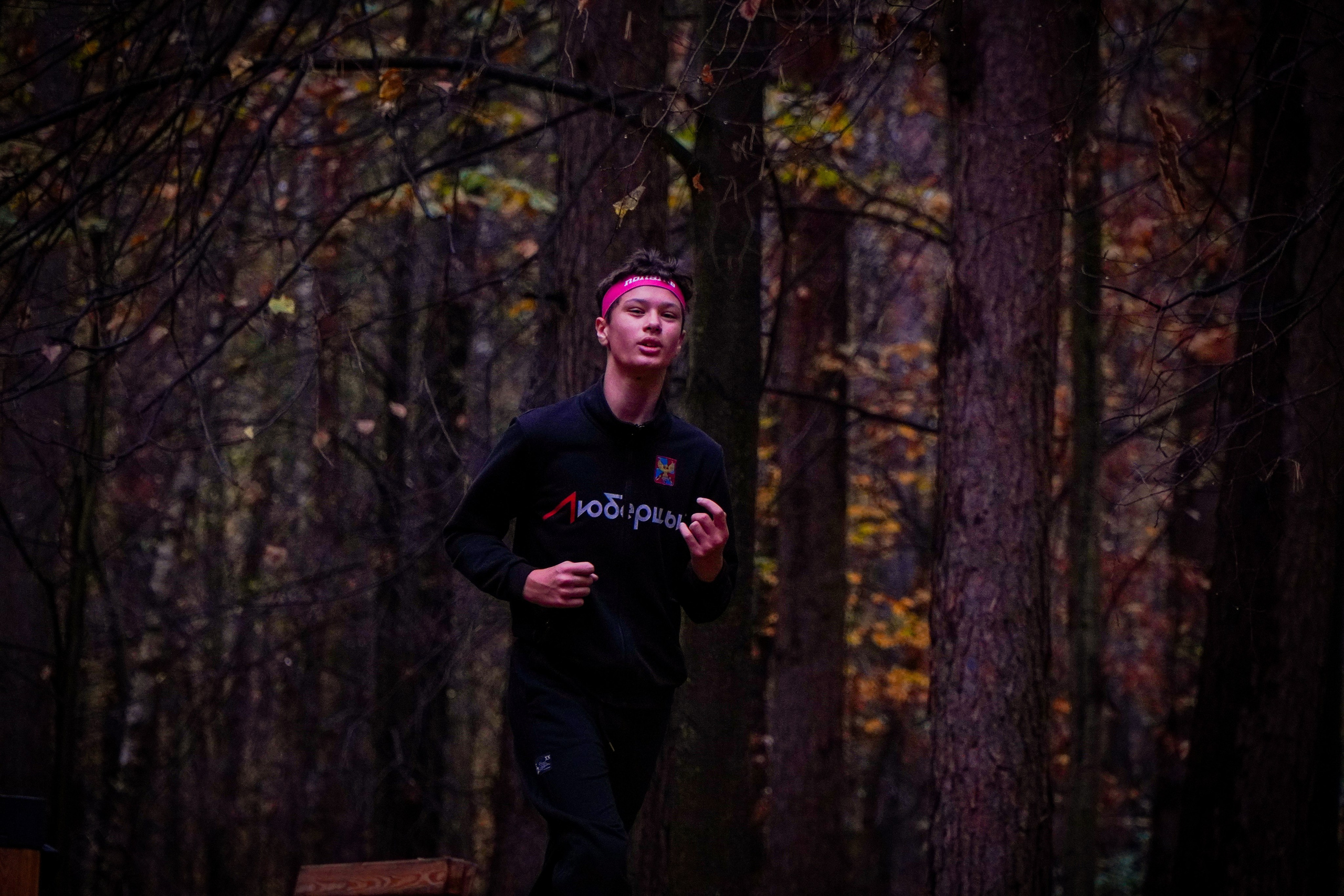 100-й забег 5 вёрст Томилинский. Роман Капилюшов. Бег. Фото. Видео. г. Люберцы