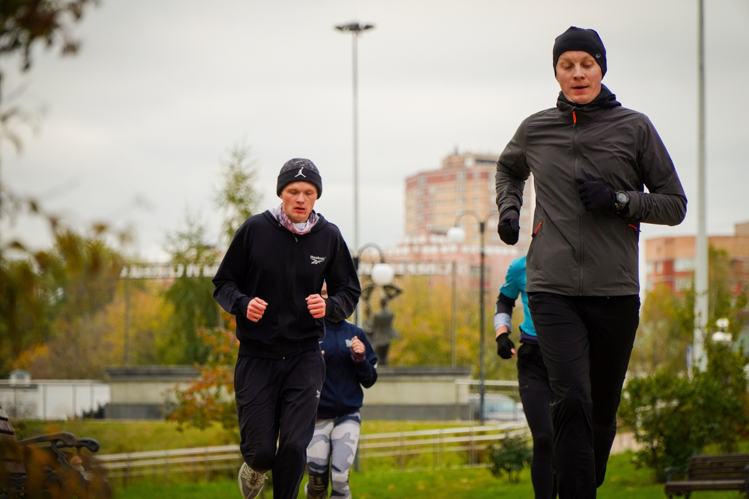 5 вёрст Наташинский 19 октября 2024. Роман Капилюшов. Бег. Фото. Видео. г. Люберцы