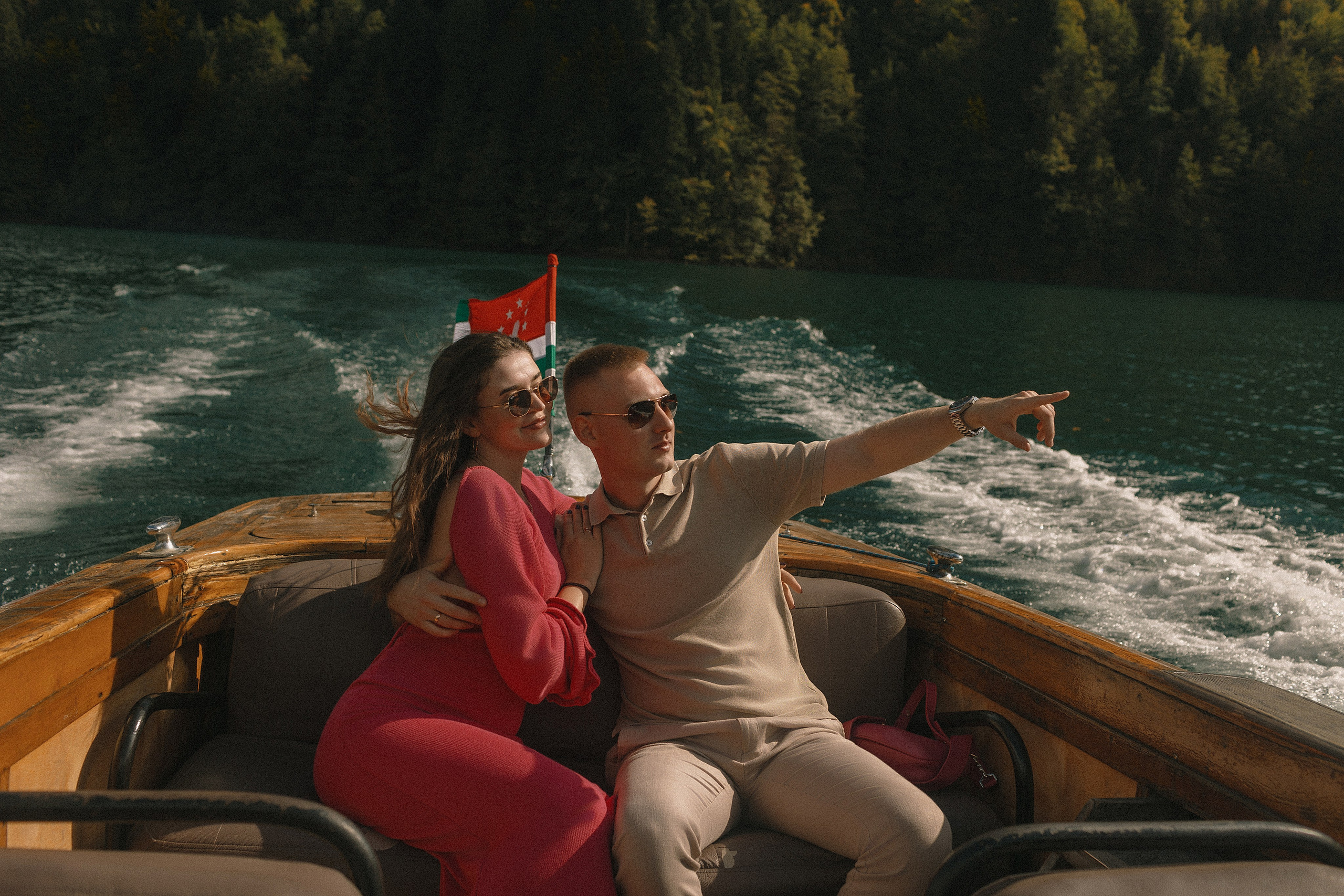 Аренда катера и фотосессия 18 000т. RetroChic Фото