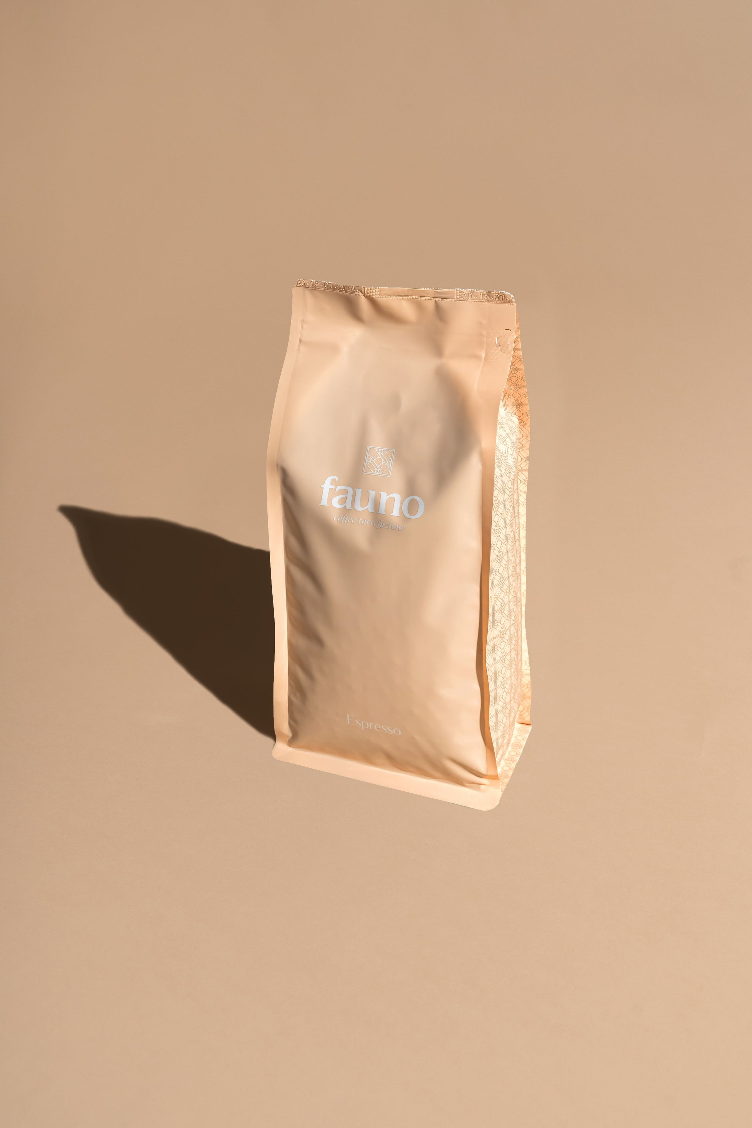 Предметная фотосъёмка для кофейной компании Fauno. Фотограф Илья К. в Москве