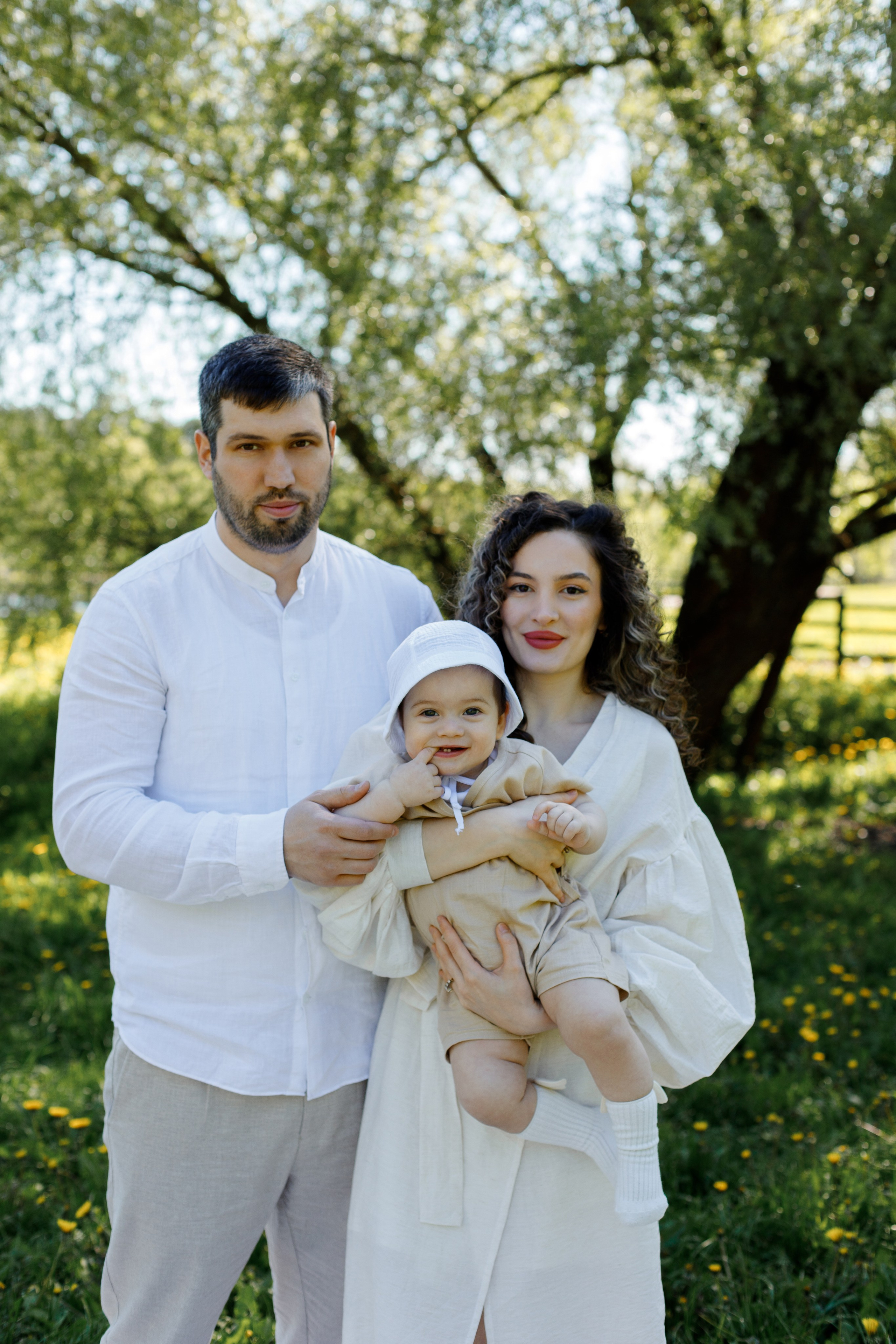 Семейная фотосессия на природе ко дню рождения. Фотограф Александра Сыщенко