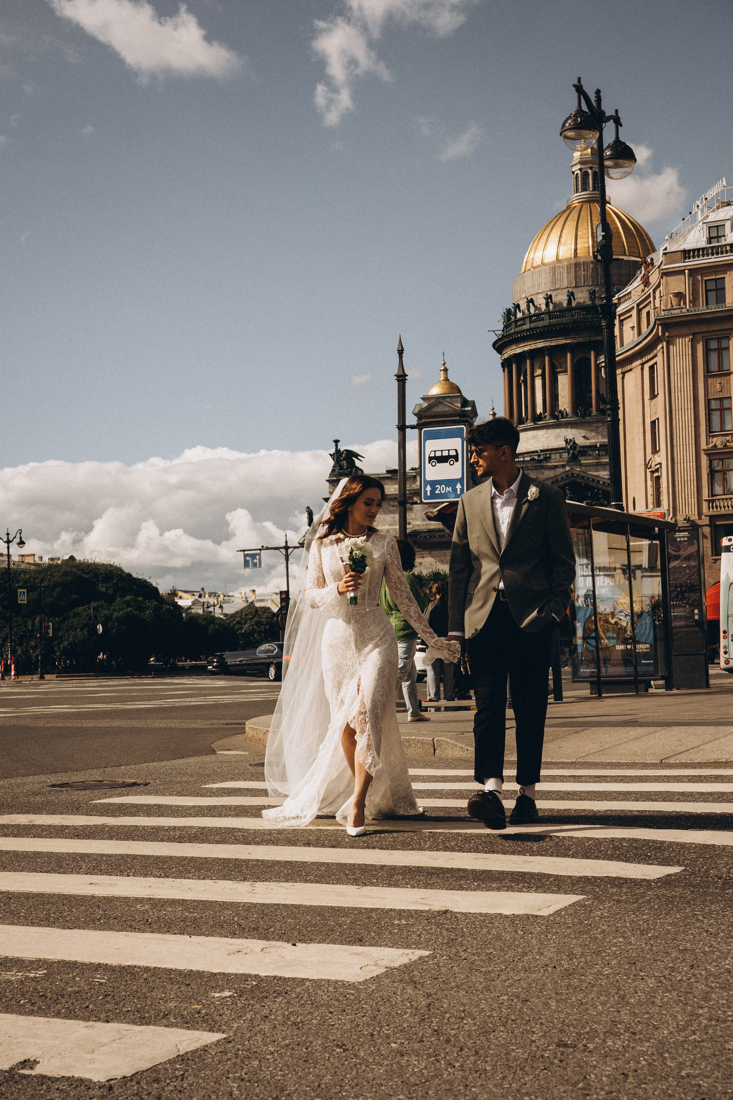 СВАДЕБНАЯ ПРОГУЛКА ВОЗЕ ИСАИКЕВСКОГО СОБОРА АСТОРИИ И ЗАКОНОДАЛЕТНОГО СОБРАНИЯ. Профессиональный фотограф, Санкт-Петербург — Виктория Богомолова