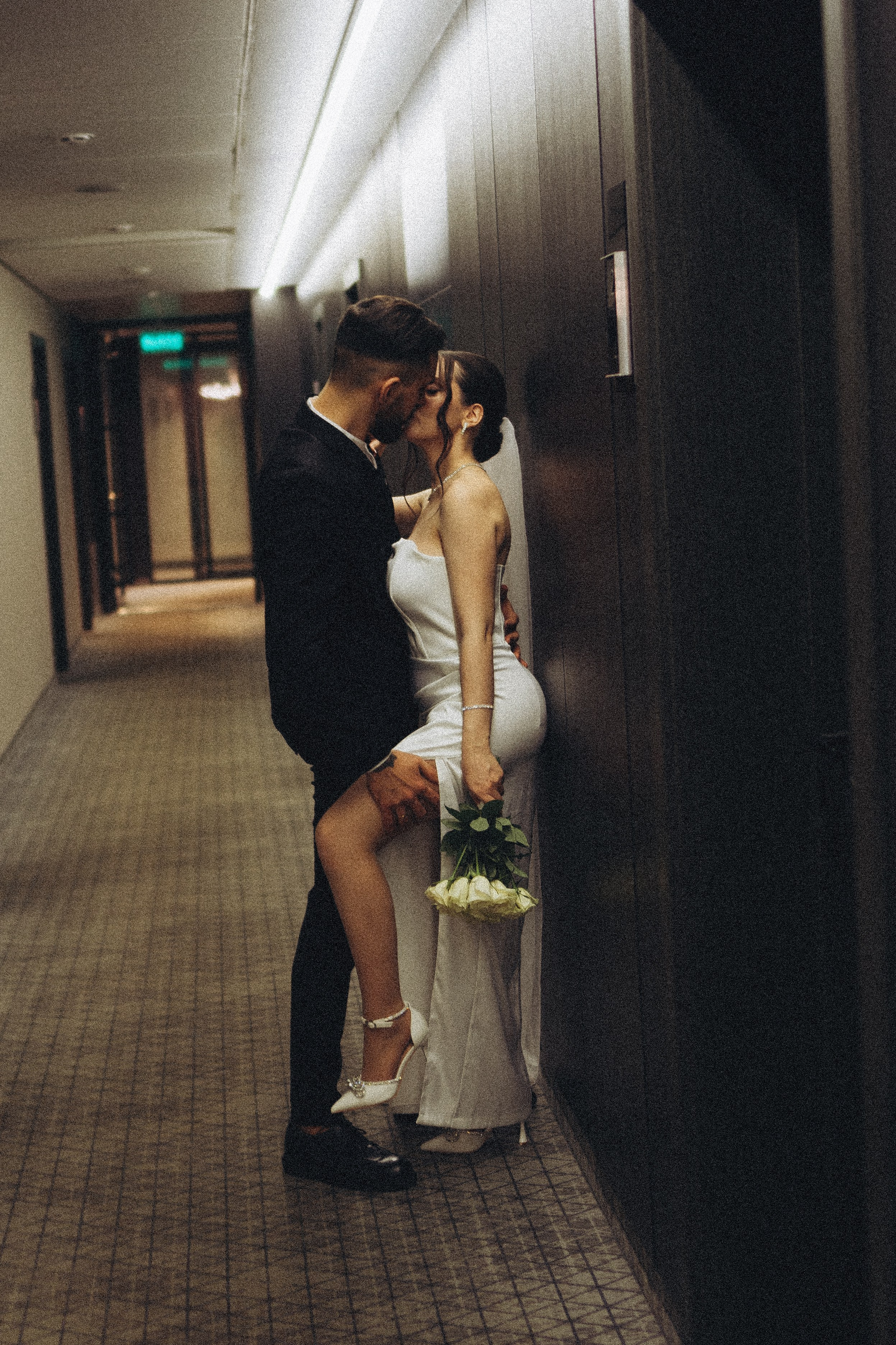 СВАДЕБНАЯ СЬЕМКА СБОРОВ ЖЕНИХА И НЕВЕСТЫ В ОТЕЛЕ И ТАКЖЕ ФОТОСЕССИИЯ В ОТЕЛЕЕ МЕГАПОЛИС БРЯНСК. Профессиональный фотограф, Санкт-Петербург — Виктория Богомолова