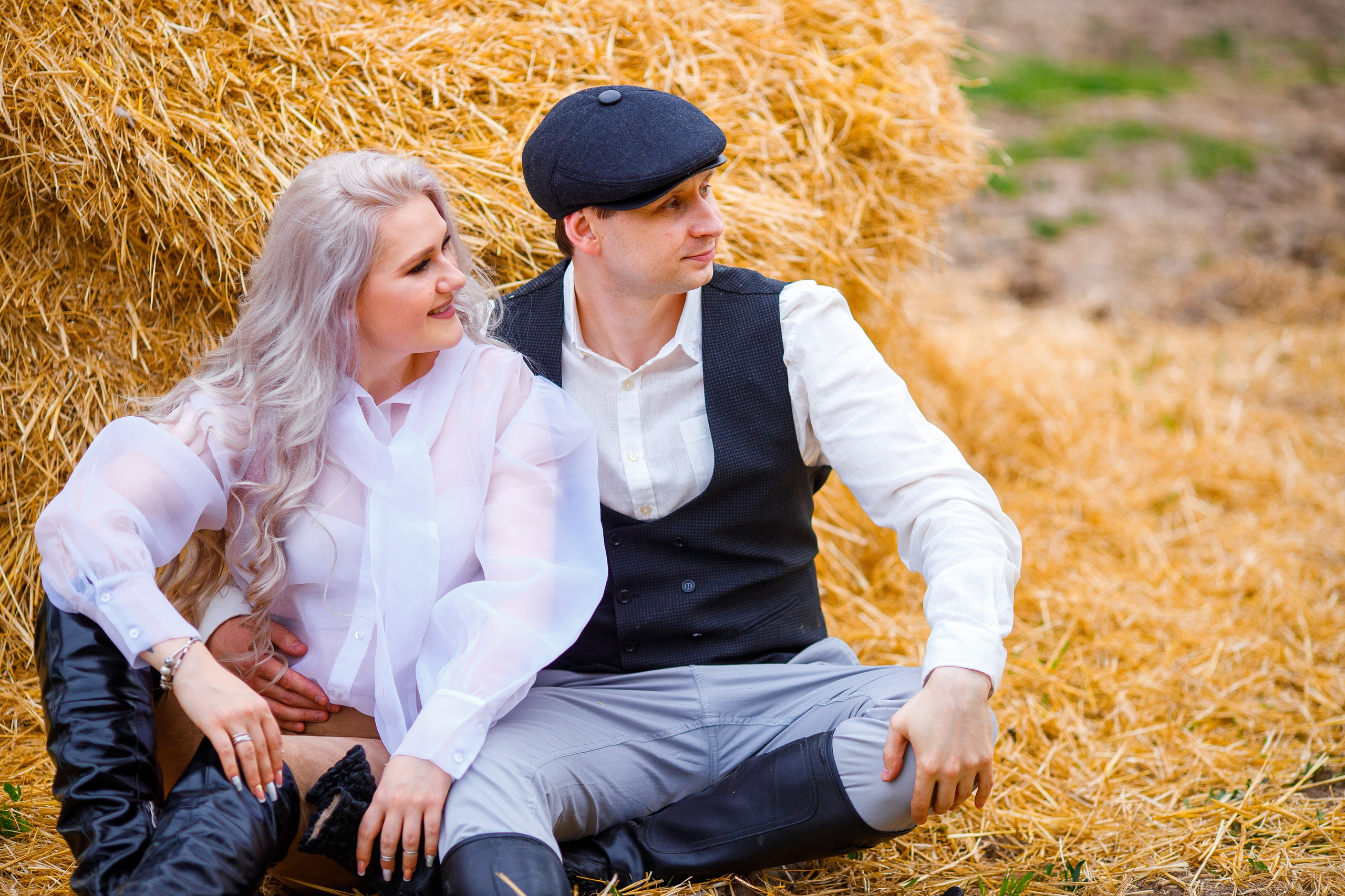 LoveStory с лошадью в Алматы. Свадебный и семейный фотограф в Алматы Алексей Балышев