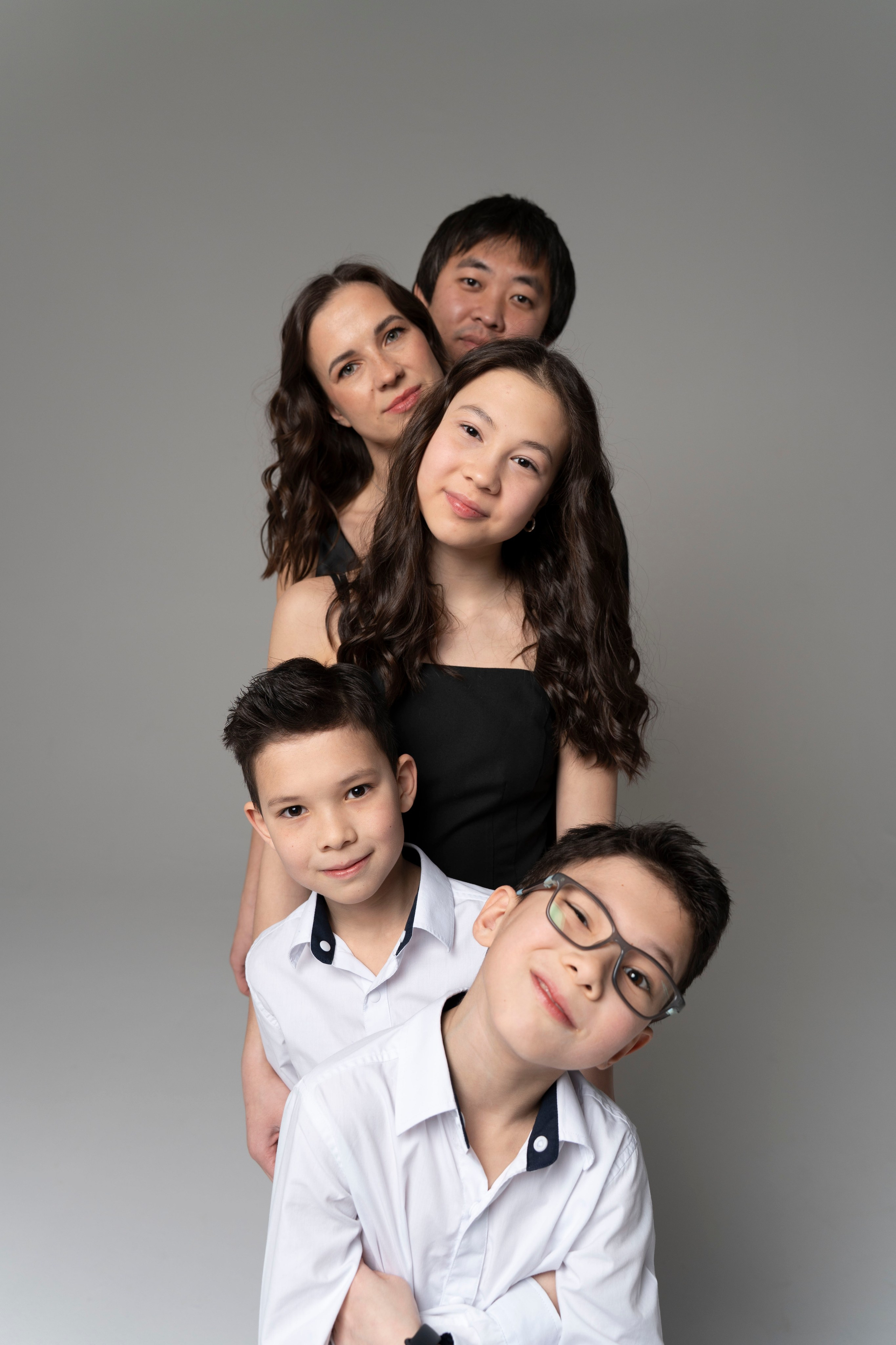 Полина, Павел, Арина, Арсений и Александр. Главная