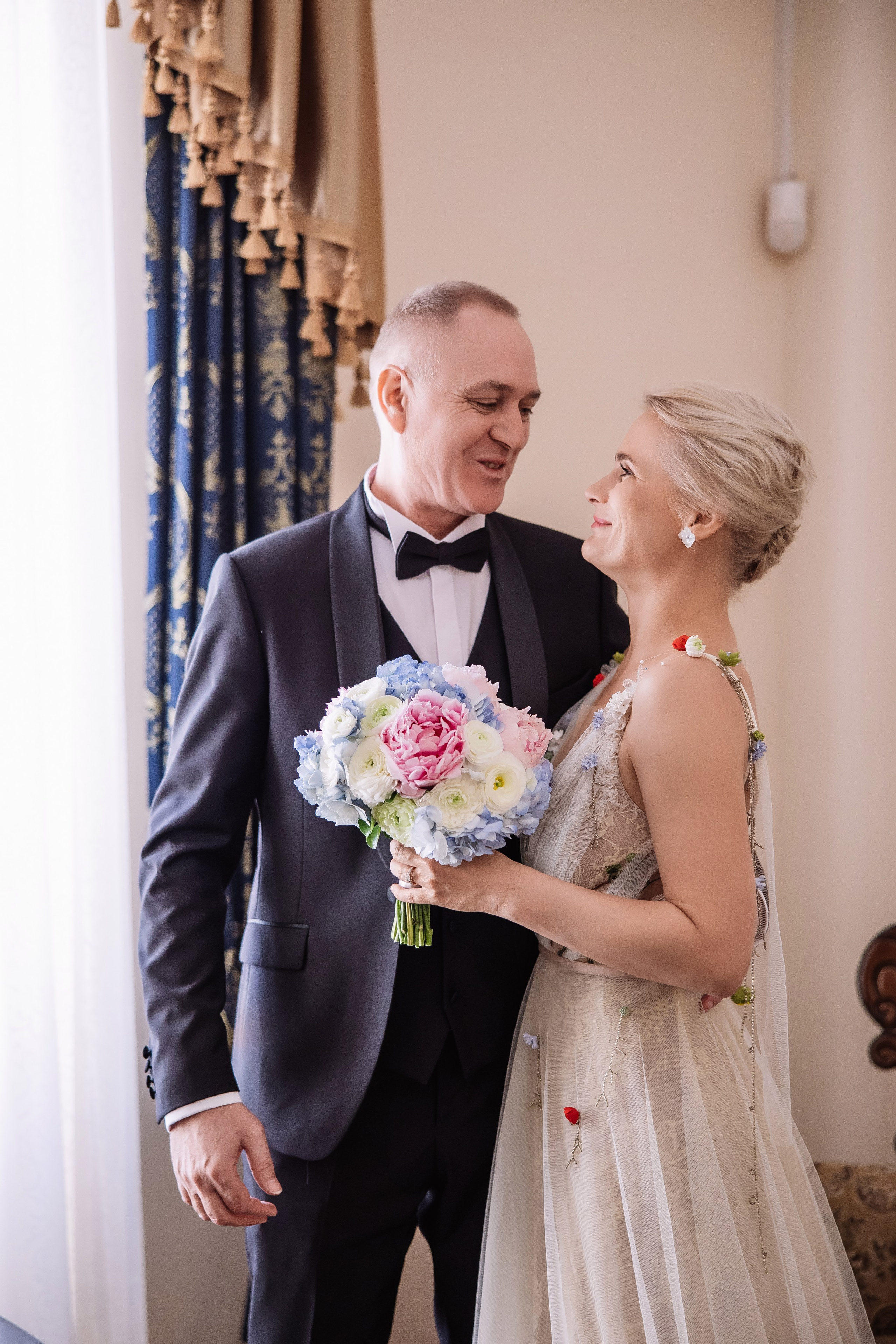 Сборы жениха и невесты, ЗАГС. Фотограф в Краснодаре