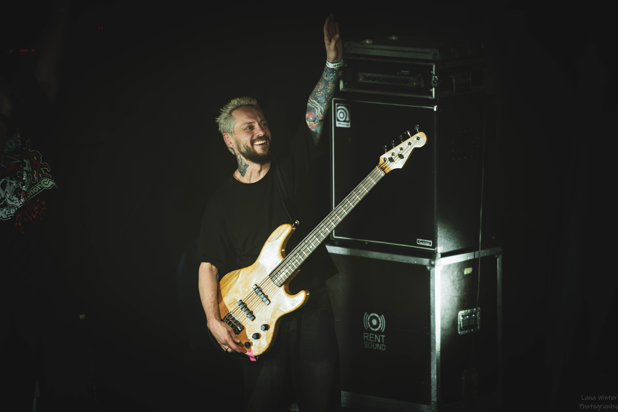 7000$ (29 июня 2025 года, Москва, клуб Урбан). Фотограф Светлана Блинова, Москва и Московская область