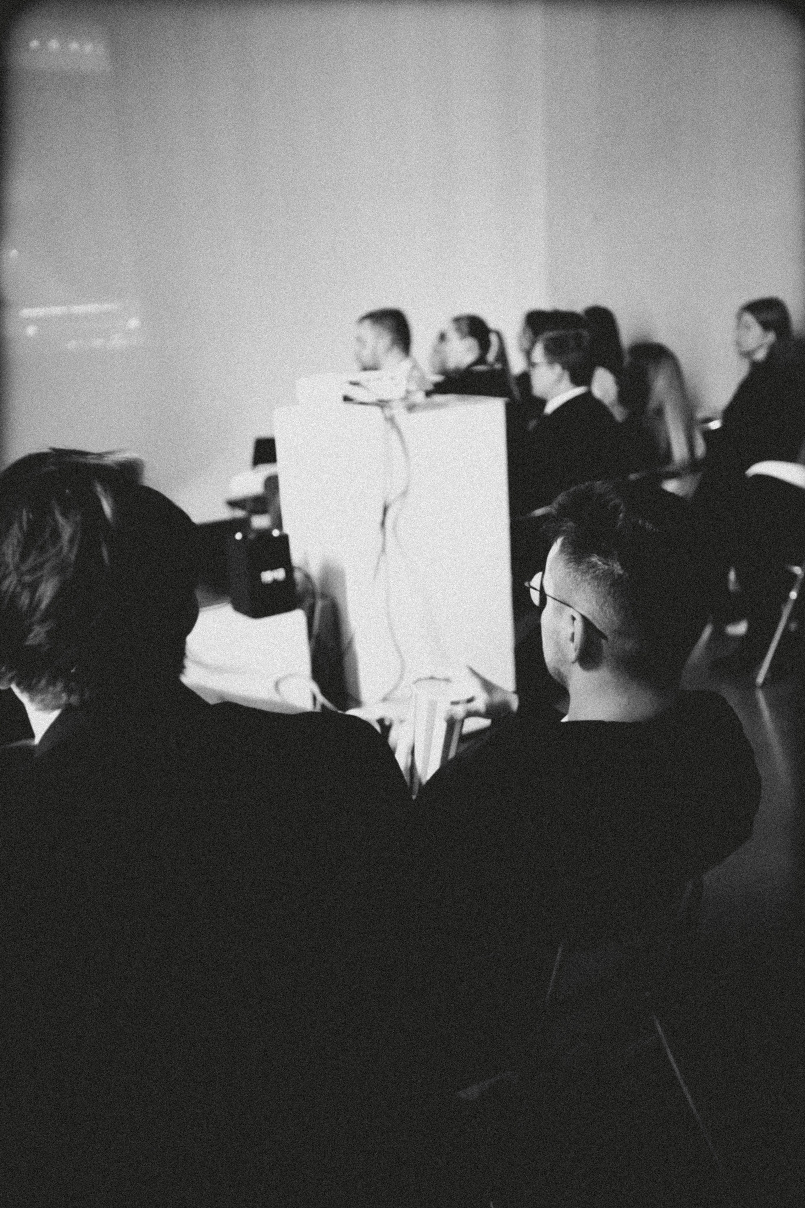 Премьера фильма «Как перестать сомневаться». Главная