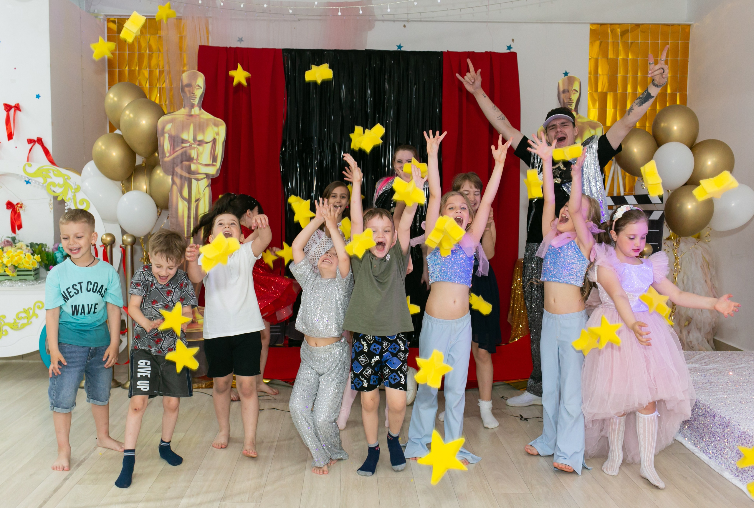 Выпускные и Утренники. Фотограф новорожденных и семейный фотограф НСО г. Бердск Марина Львова