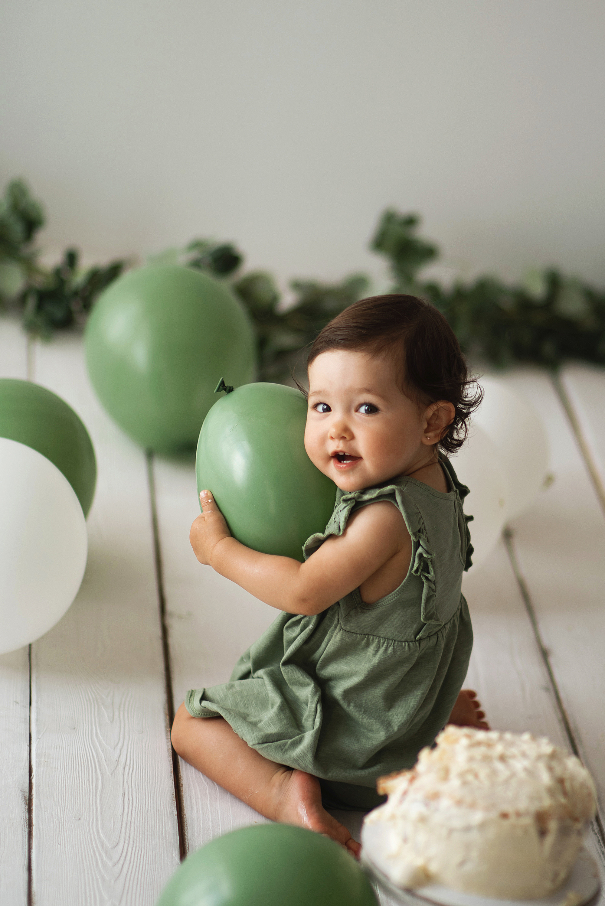 Торт для Виолы. Фотограф новорожденных Тверь Детский фотограф Тверь