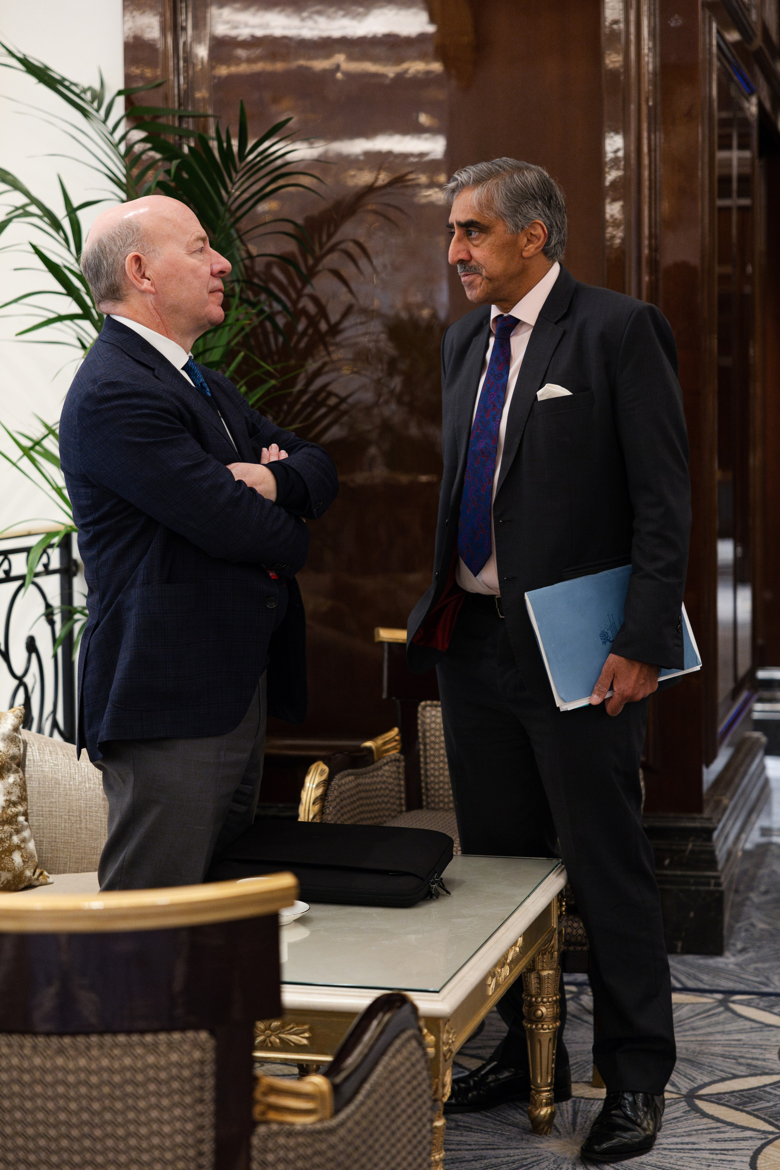 RIAC 2025. Свадебный репортажный фотограф в Москве