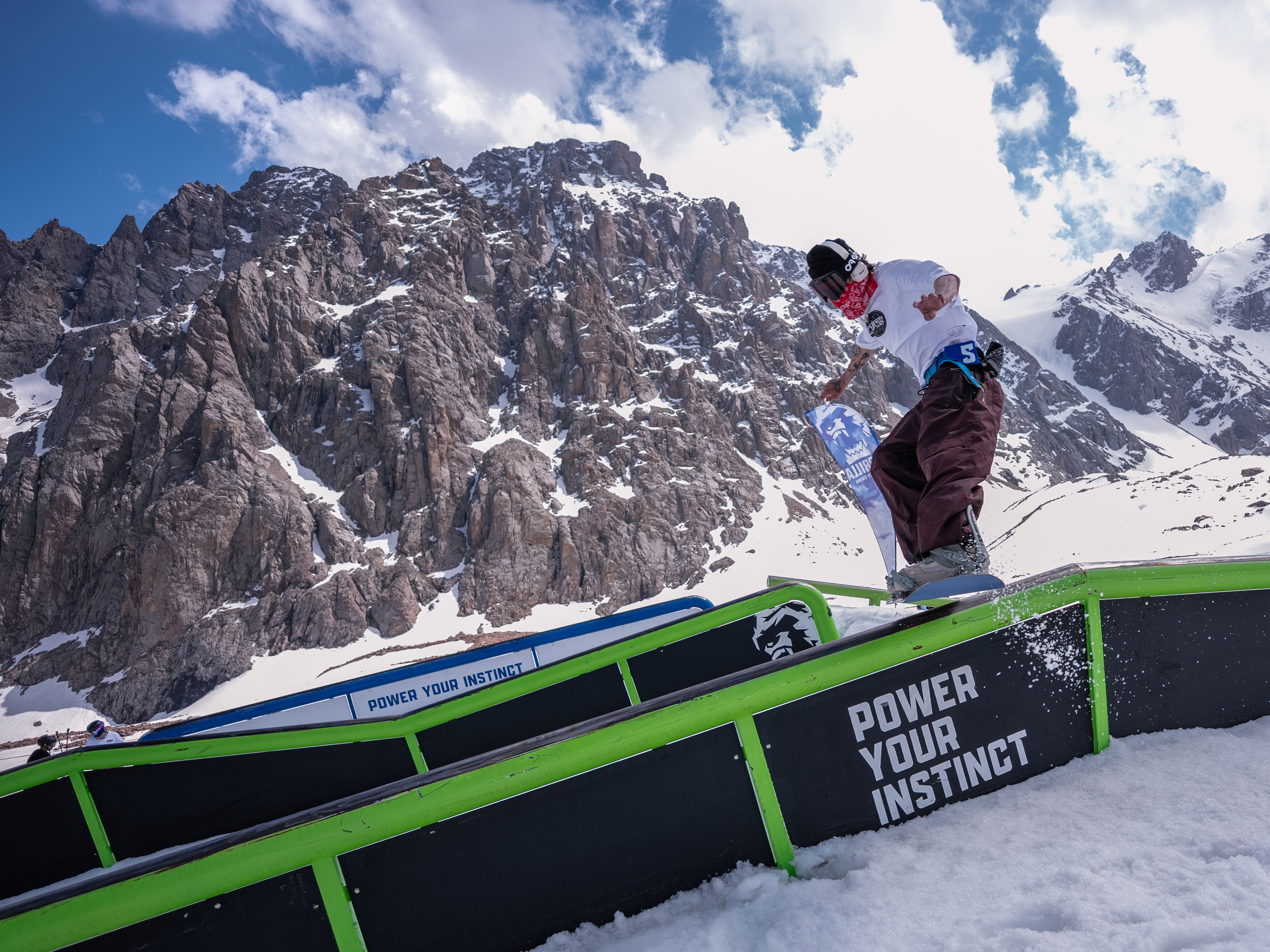 Gorilla IMBA CAMP 2026. Сайт Алматинского НЮ АРТ, будуар и фэшн фотографа Дениса Карпенко