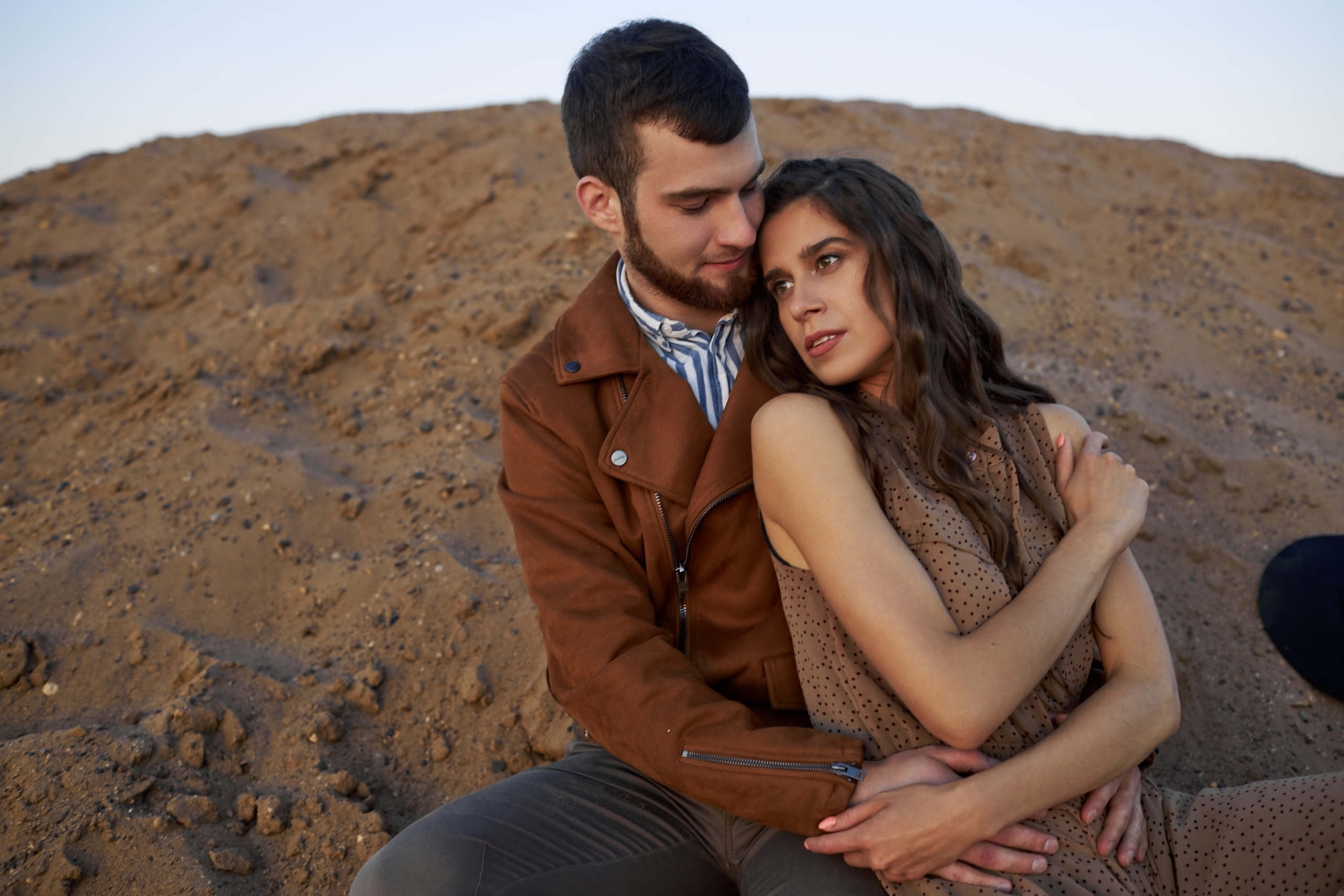 Пустыня в Кирове? Ну в целом идеальная локация для LoveStory фотосесси. Александр Прозоров фотограф в Кирове