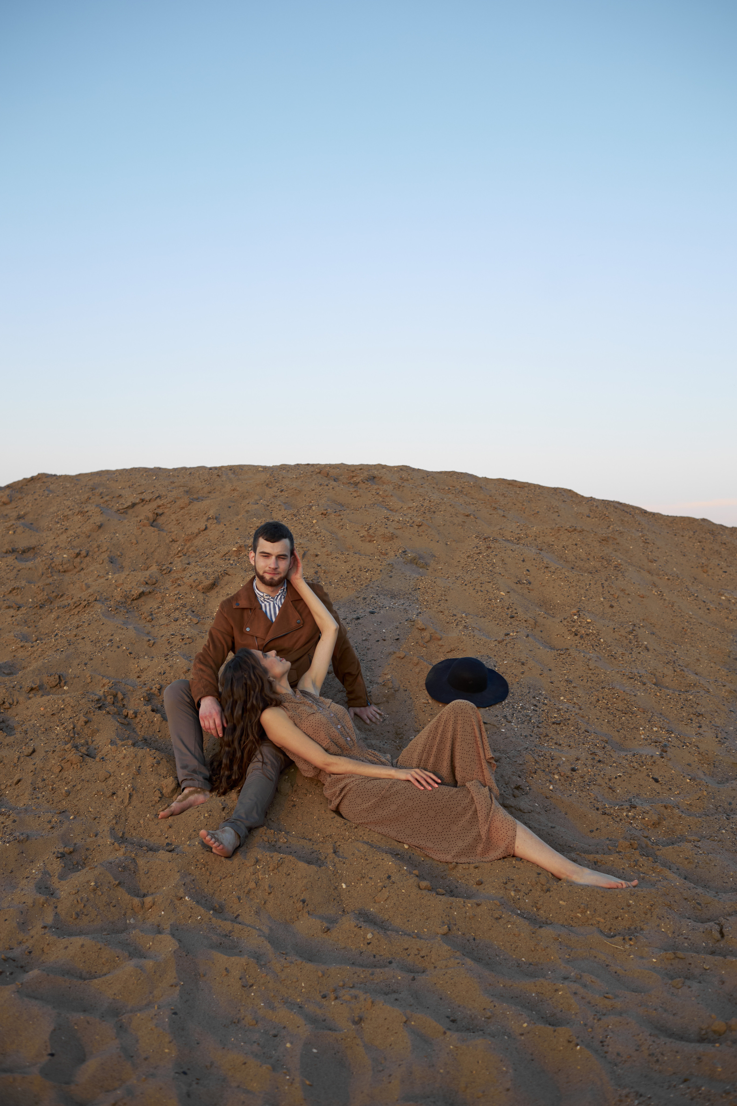 Пустыня в Кирове? Ну в целом идеальная локация для LoveStory фотосесси. Александр Прозоров фотограф в Кирове