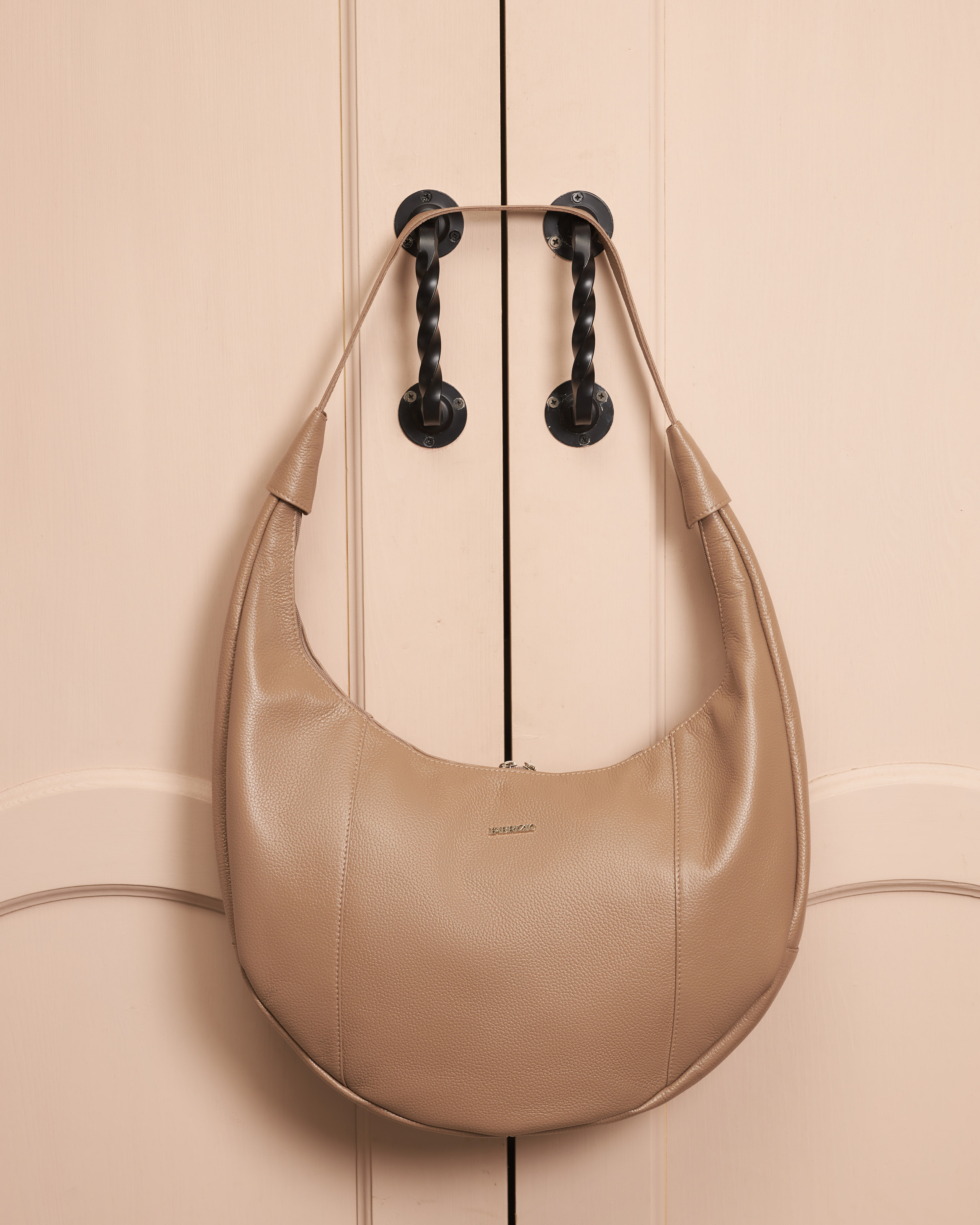 Фотосъемка сумок. Александр Прозоров фотограф в Кирове