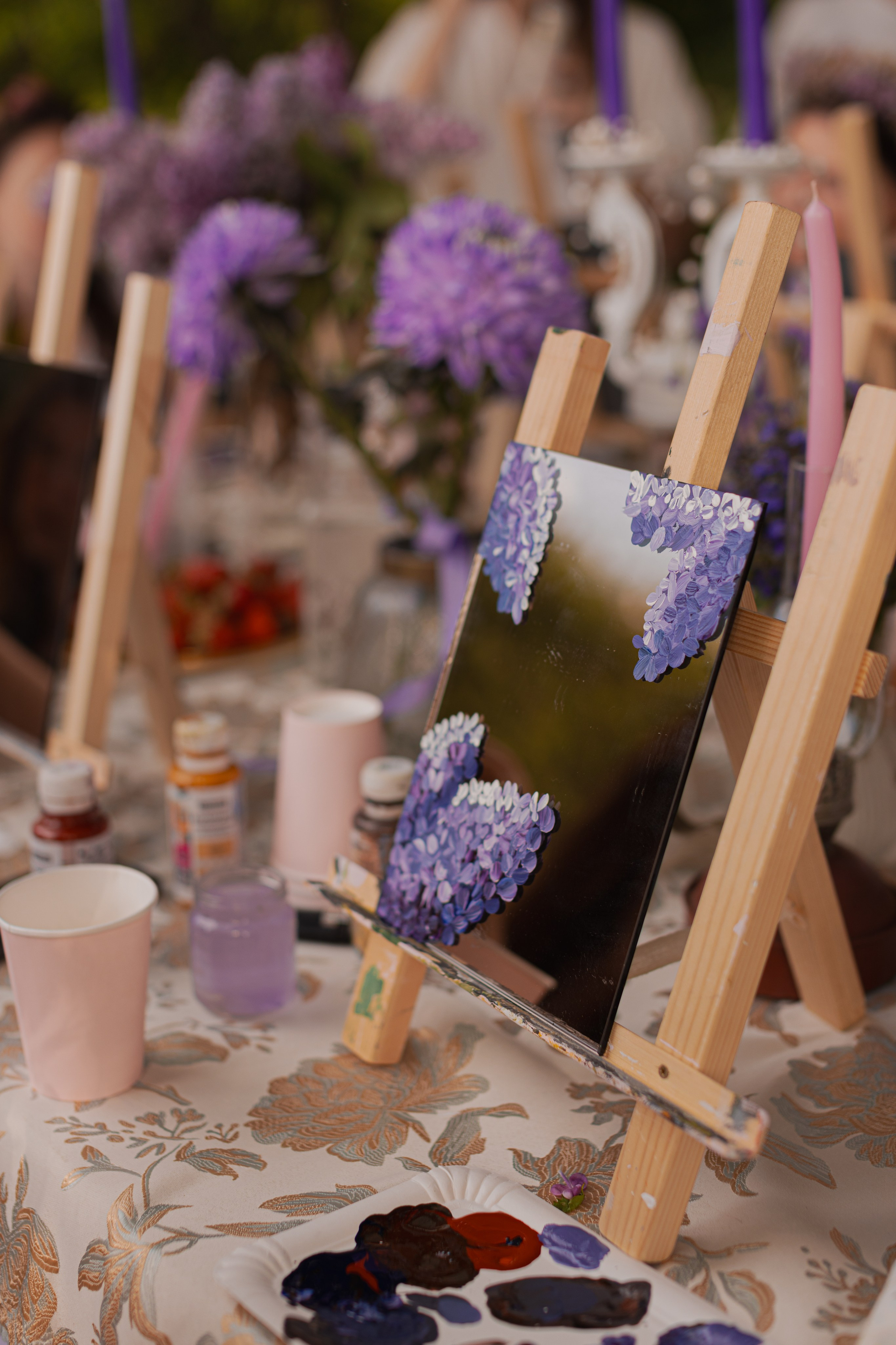 Мк Сирень на зеркале (девичник в парке). Анастасия Ракчеева Художник