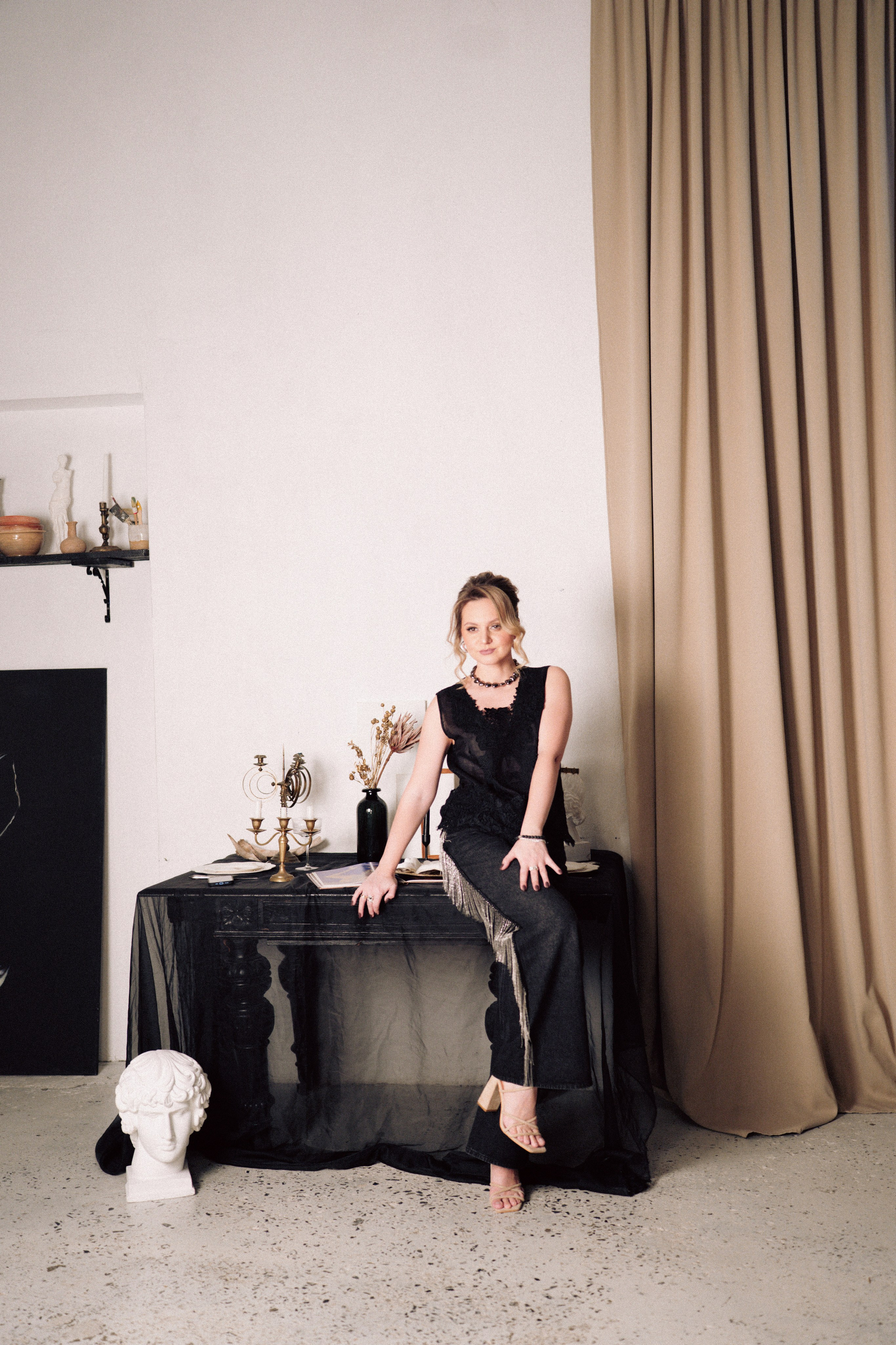 НОВОГОДНЯЯ ФОТОСЕСИИЯ В СТУДИИ ДЛЯ ДЕВУШКИ И ПРОГУЛКА ПО ЧЕРНЫШЕВСКОЙ. Профессиональный фотограф, Санкт-Петербург — Виктория Богомолова