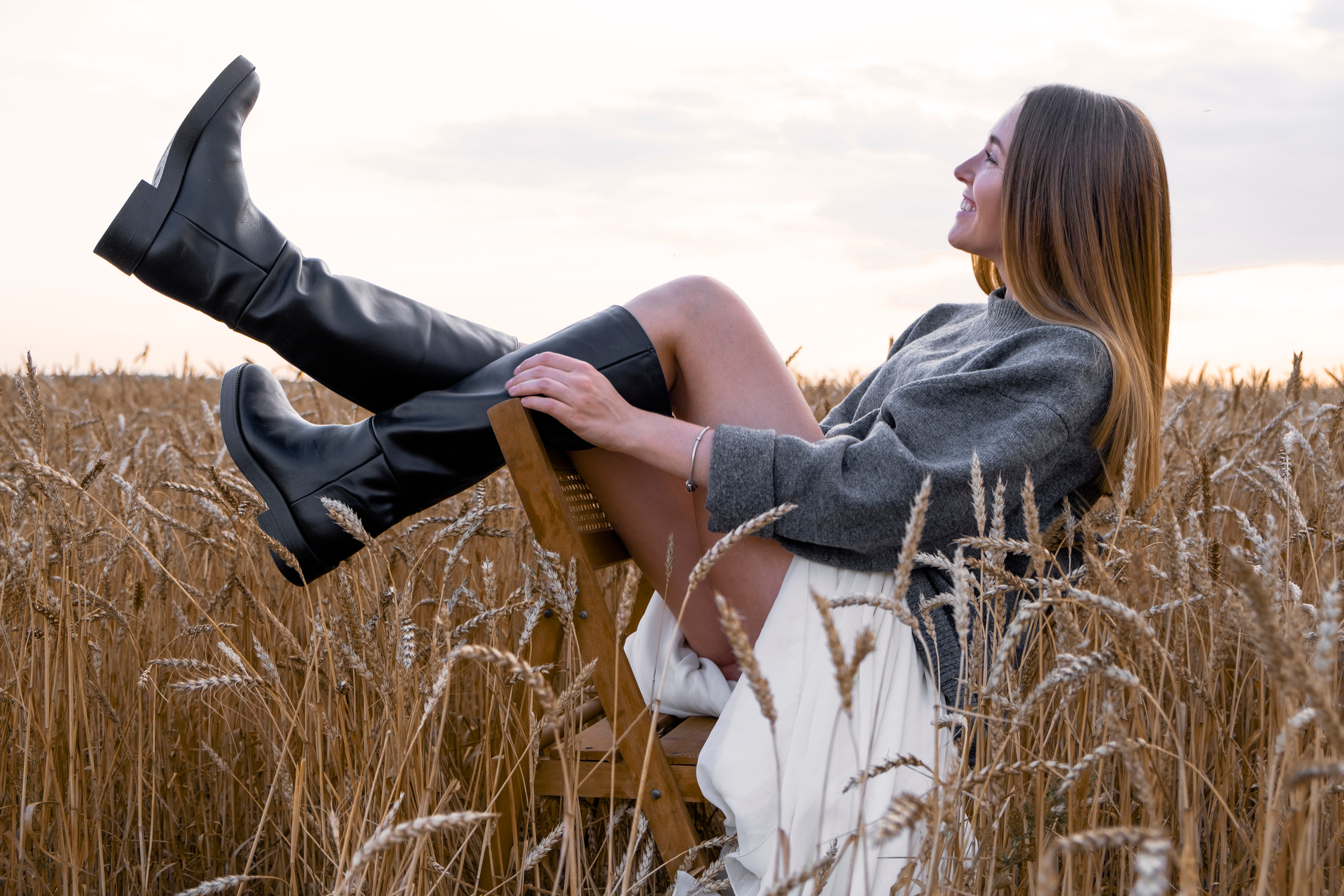 Марина. Не смотри на других, смотри внутрь себя