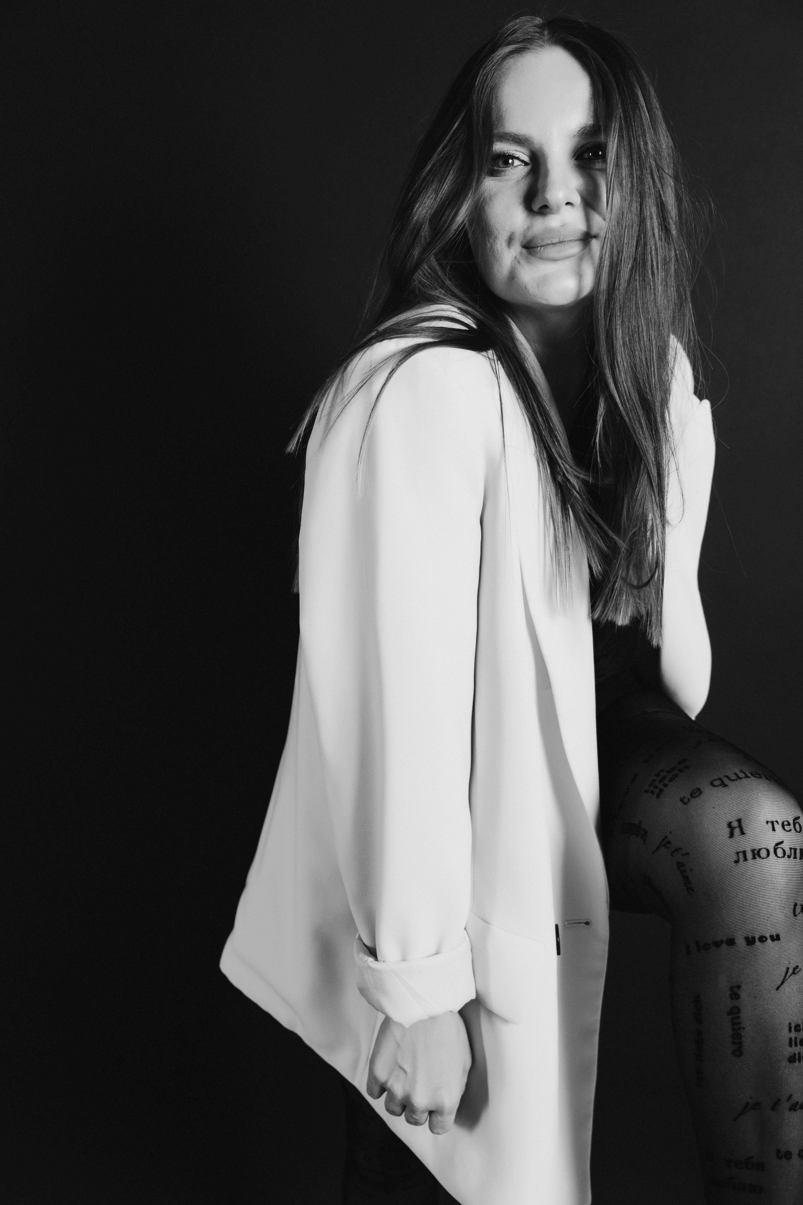 Даша. Не смотри на других, смотри внутрь себя