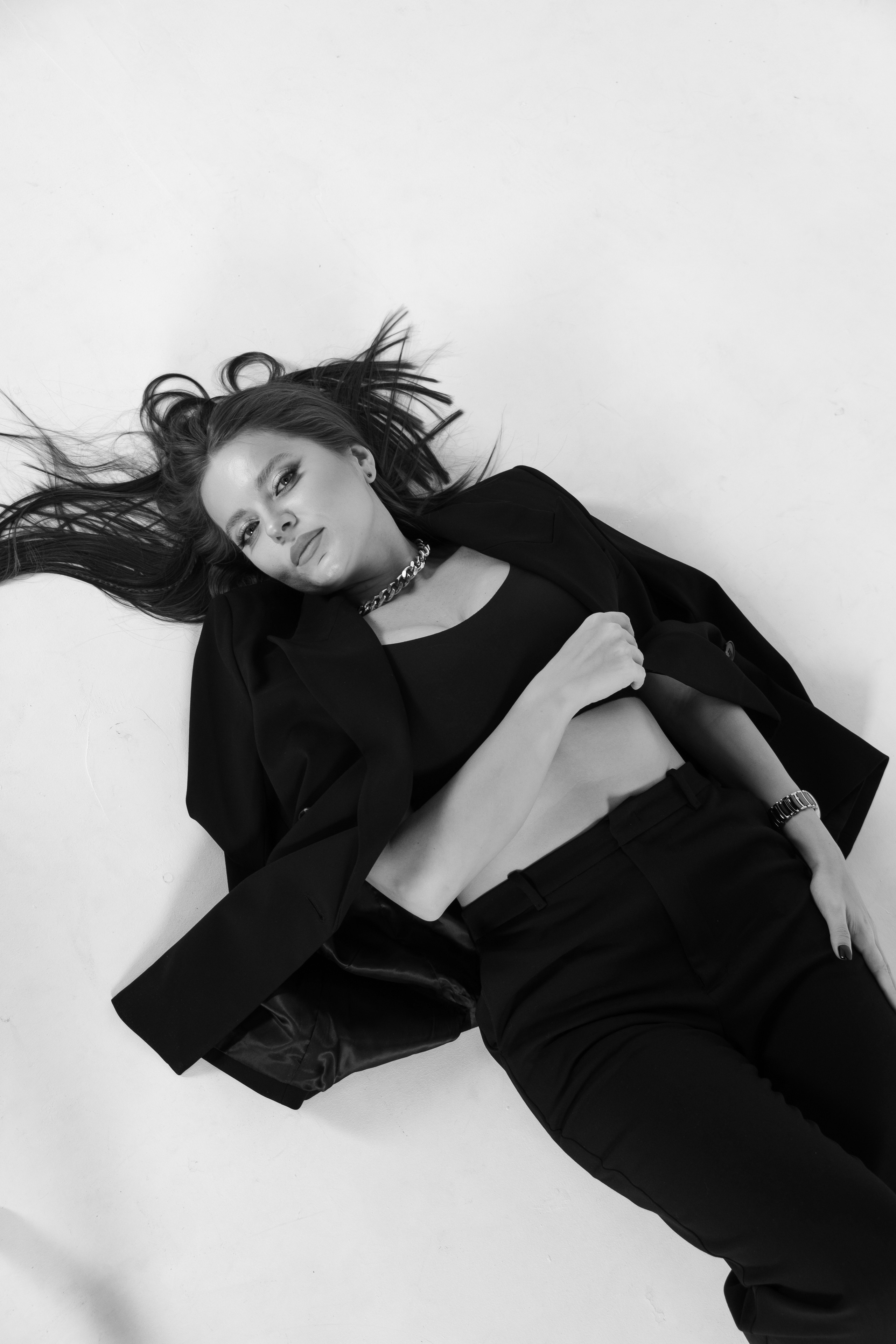 Даша. Не смотри на других, смотри внутрь себя