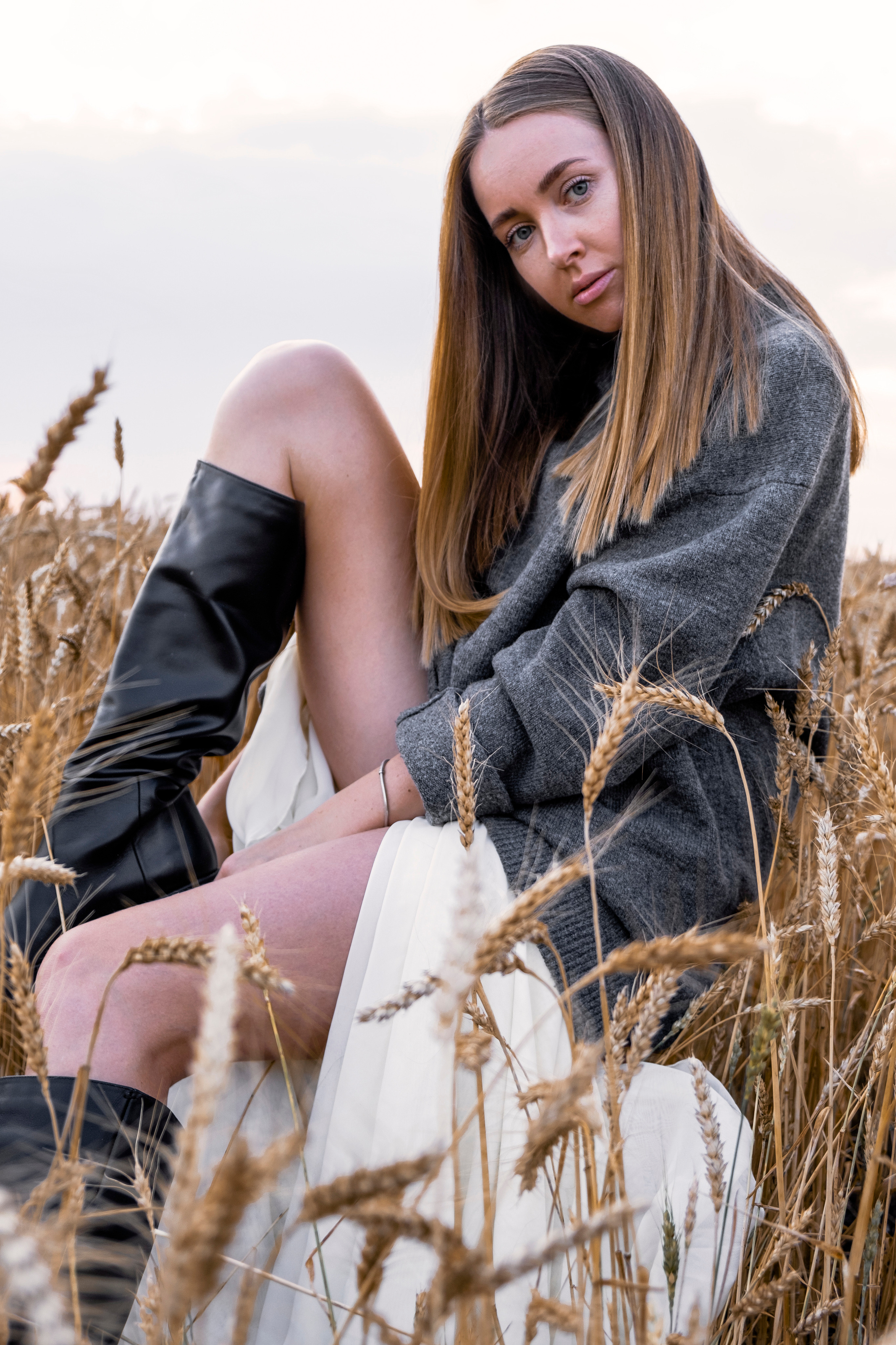 Марина. Не смотри на других, смотри внутрь себя