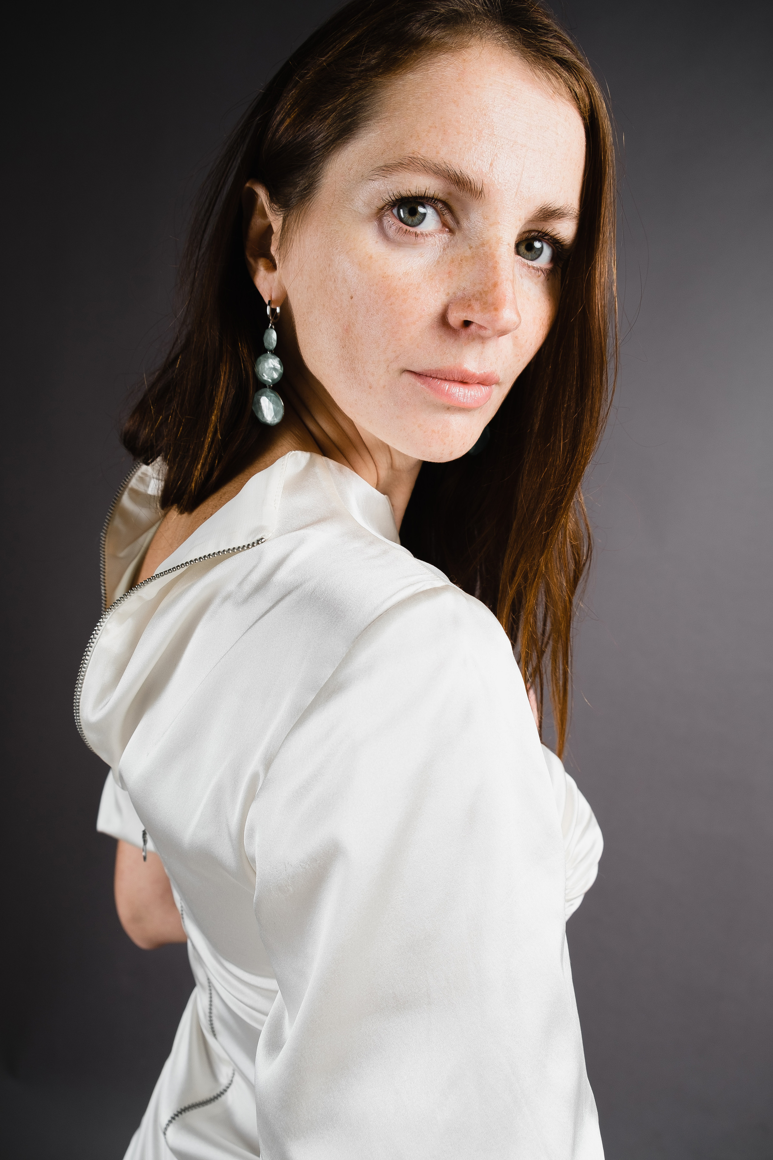 Студия девочки. Не смотри на других, смотри внутрь себя