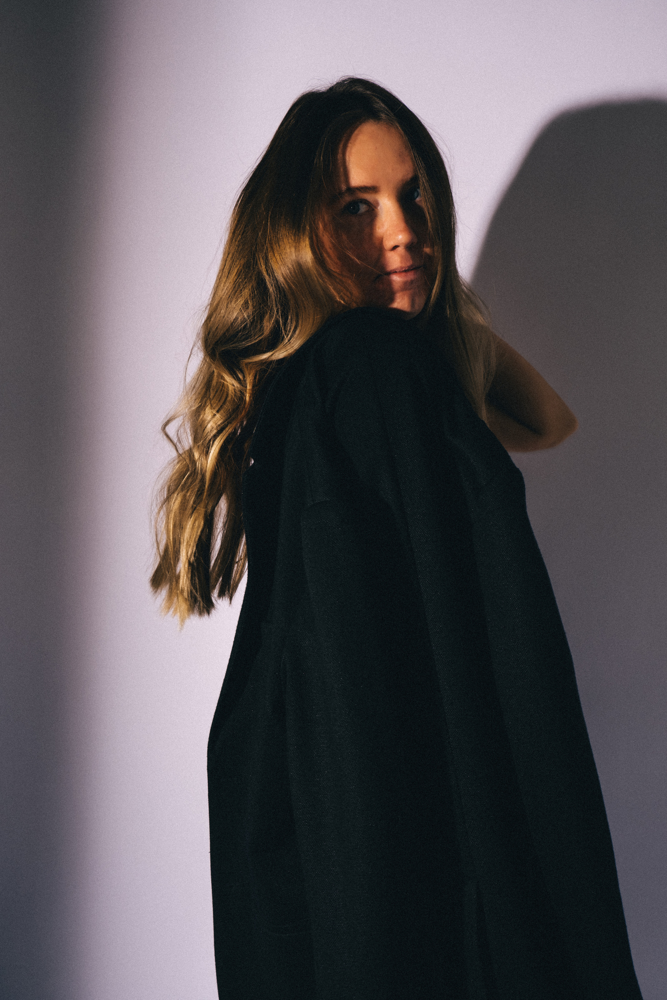 Студия девочки. Не смотри на других, смотри внутрь себя