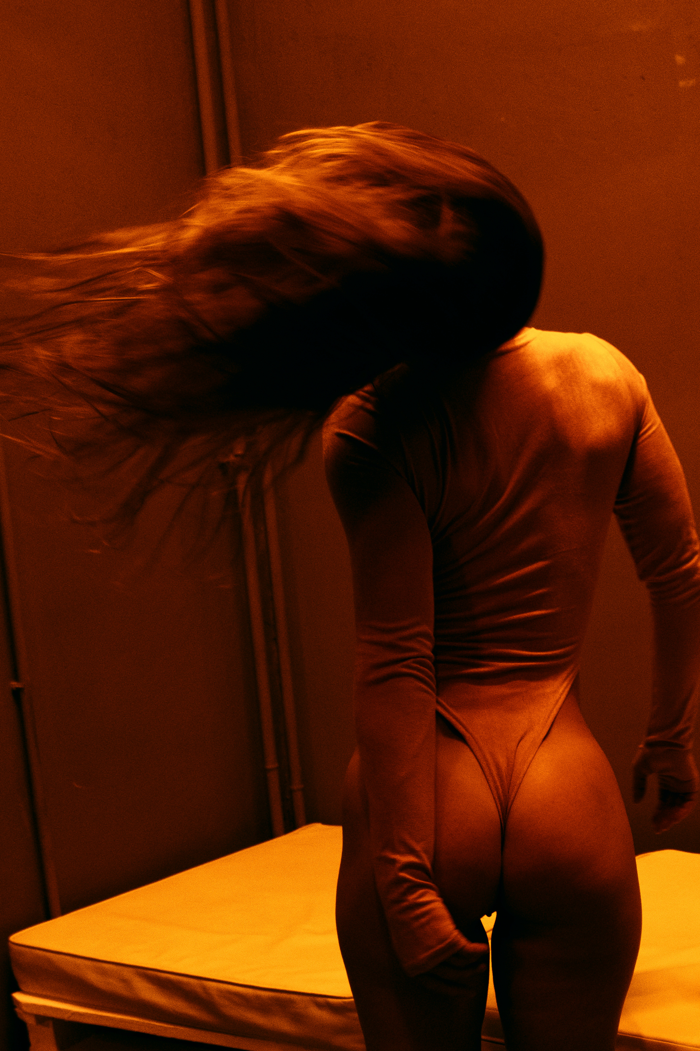 Алина. Не смотри на других, смотри внутрь себя