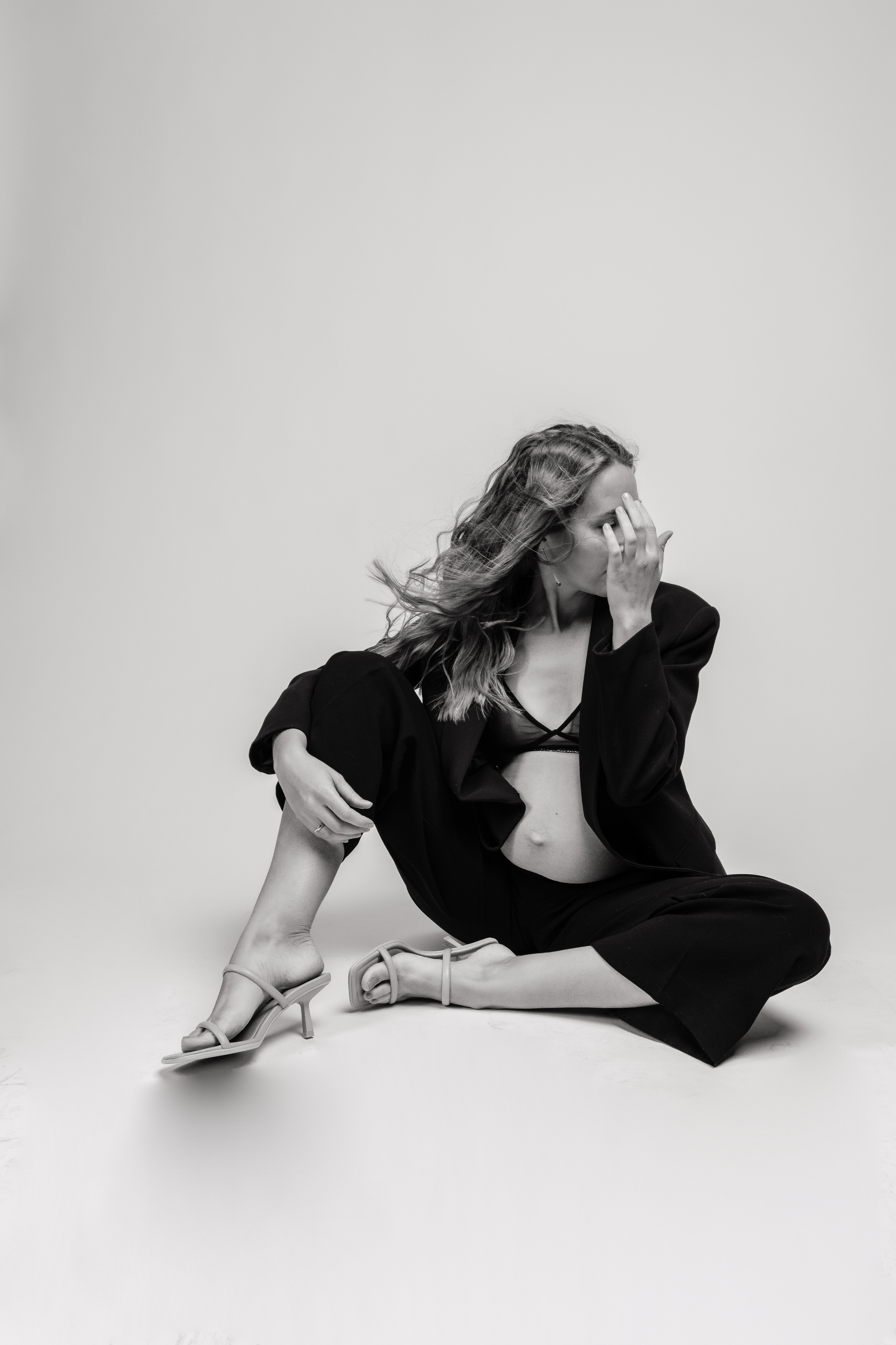 Студия девочки. Не смотри на других, смотри внутрь себя