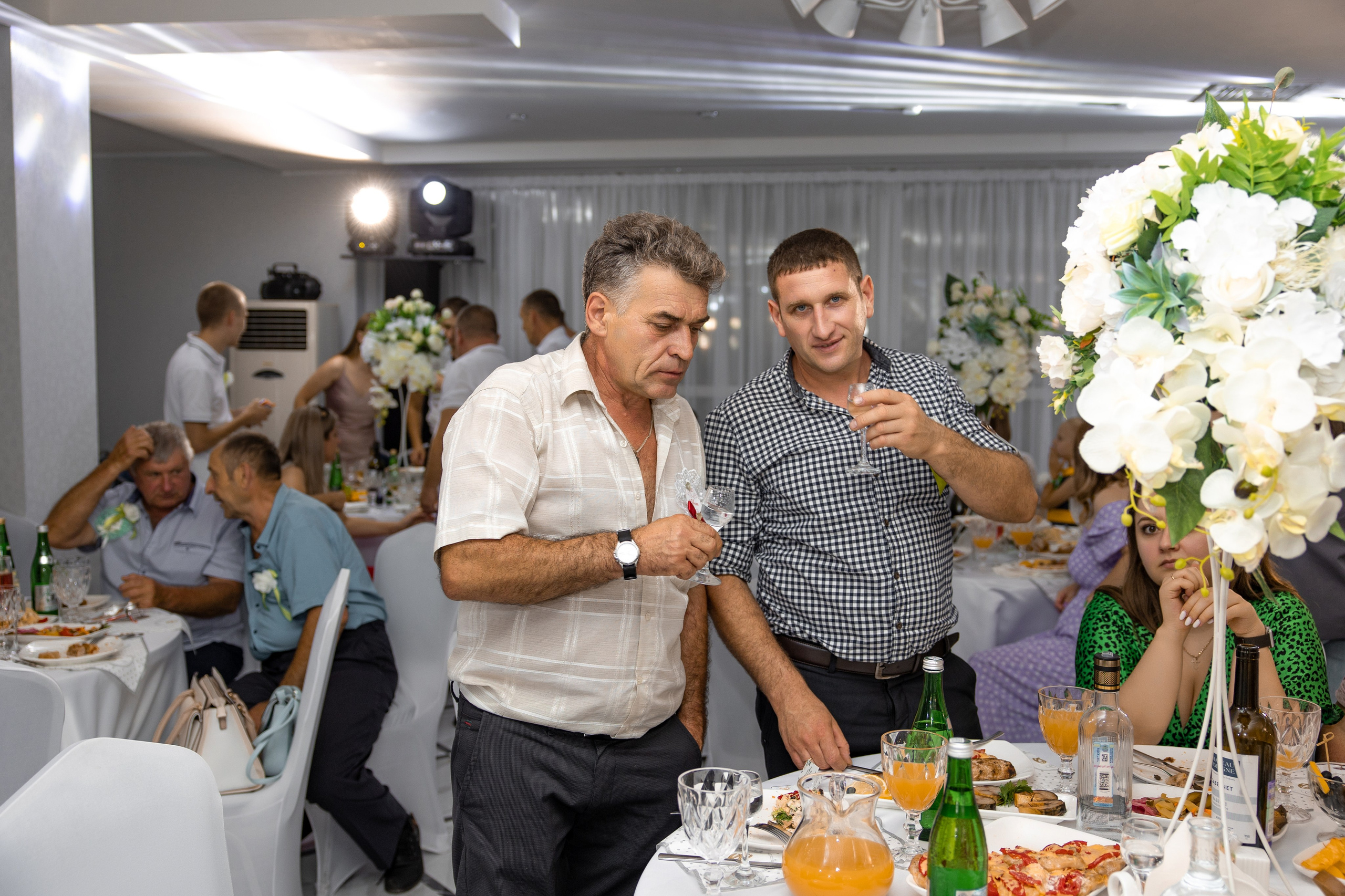 Виталий и Софья. Видеосьемка, фотосьемка свадеб, юбилеев, утренников в Краснодарском кр