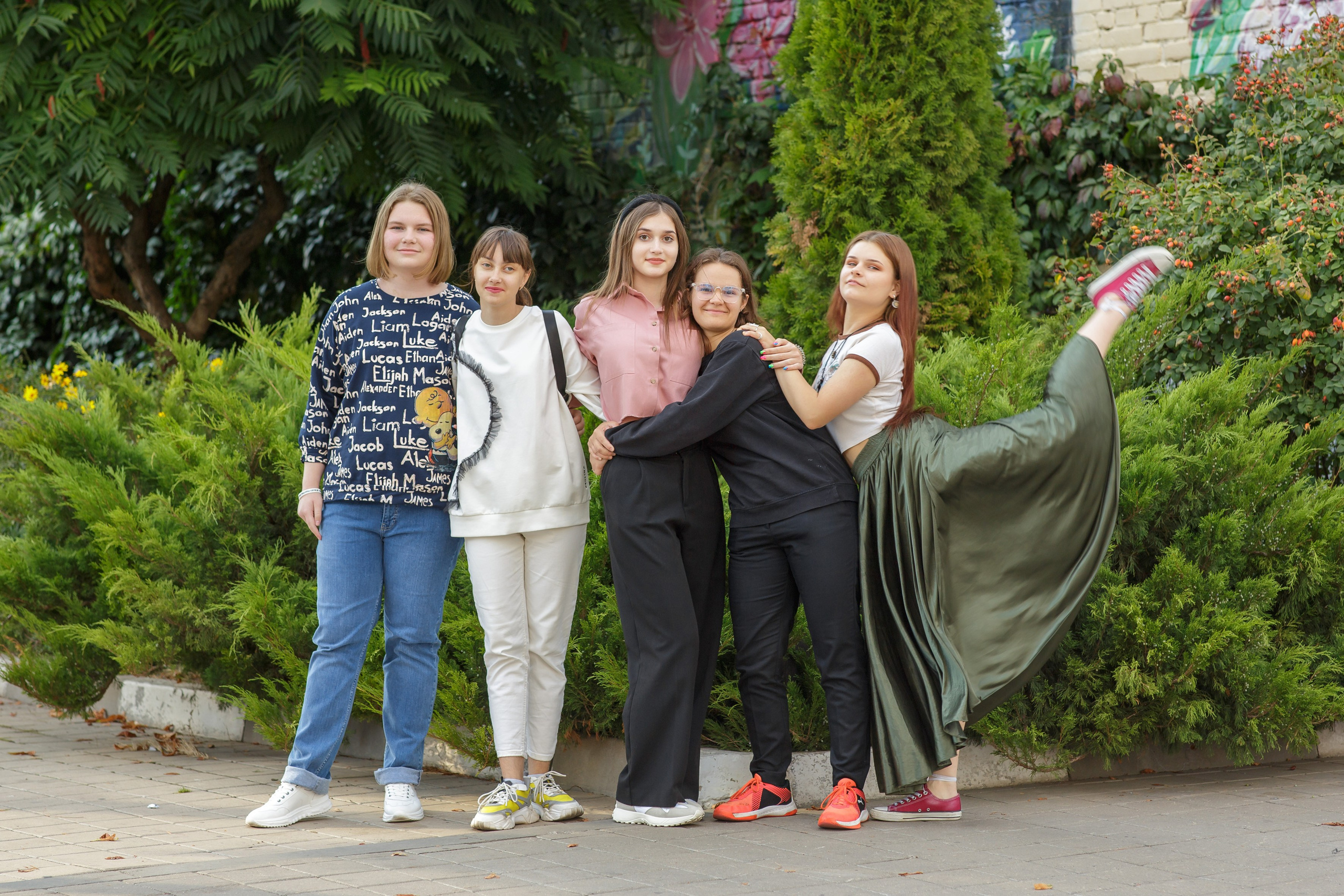 Уличная фотосессия выпускников. Школьные выпускные альбомы в Белгороде