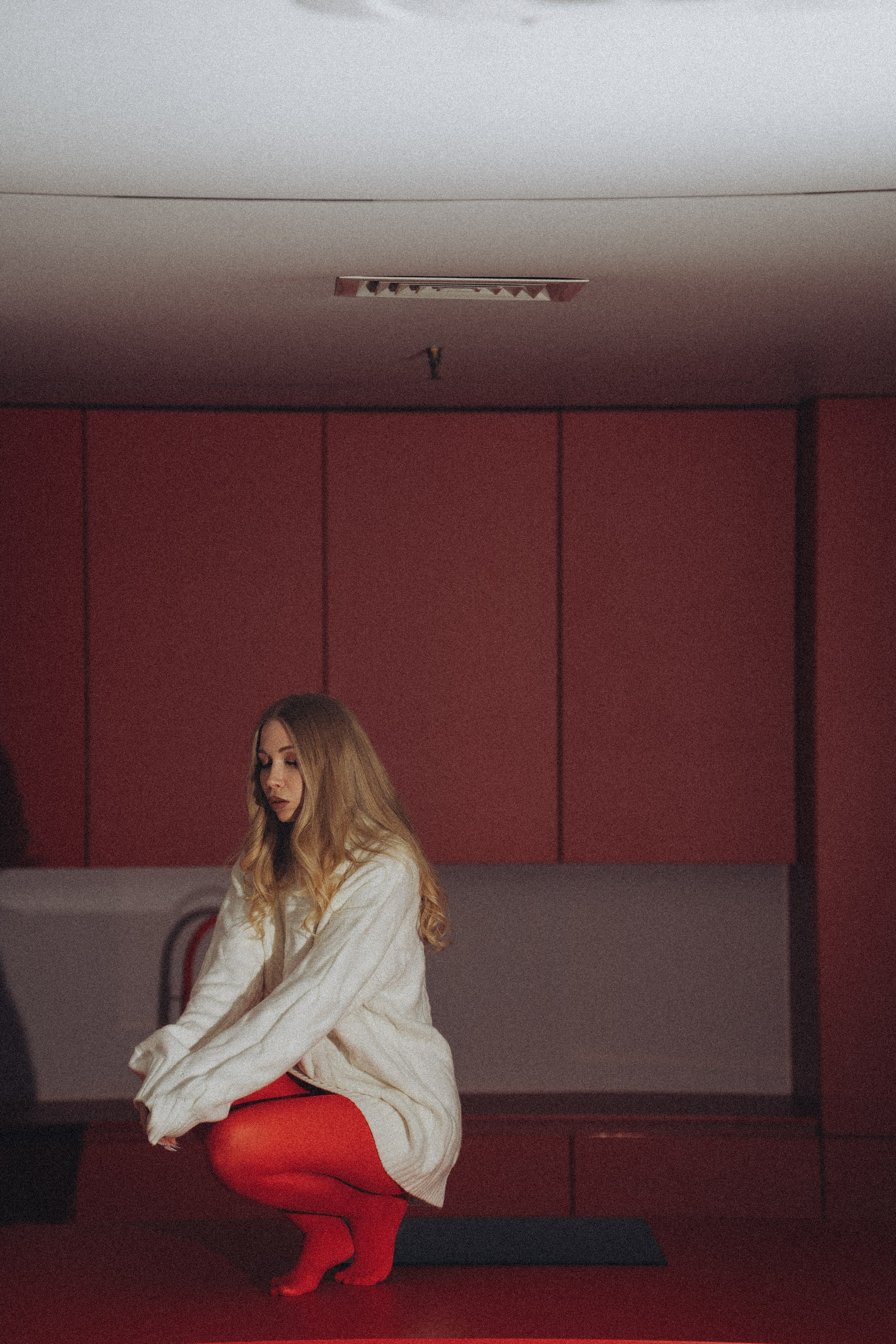 ФОТОСЕССИЯ К НОВОМУ ГОДУ В СТУДИИ С ЕЛОЧКОЙ КРАСИВЫЙ ОБРАЗ. Профессиональный фотограф, Санкт-Петербург — Виктория Богомолова