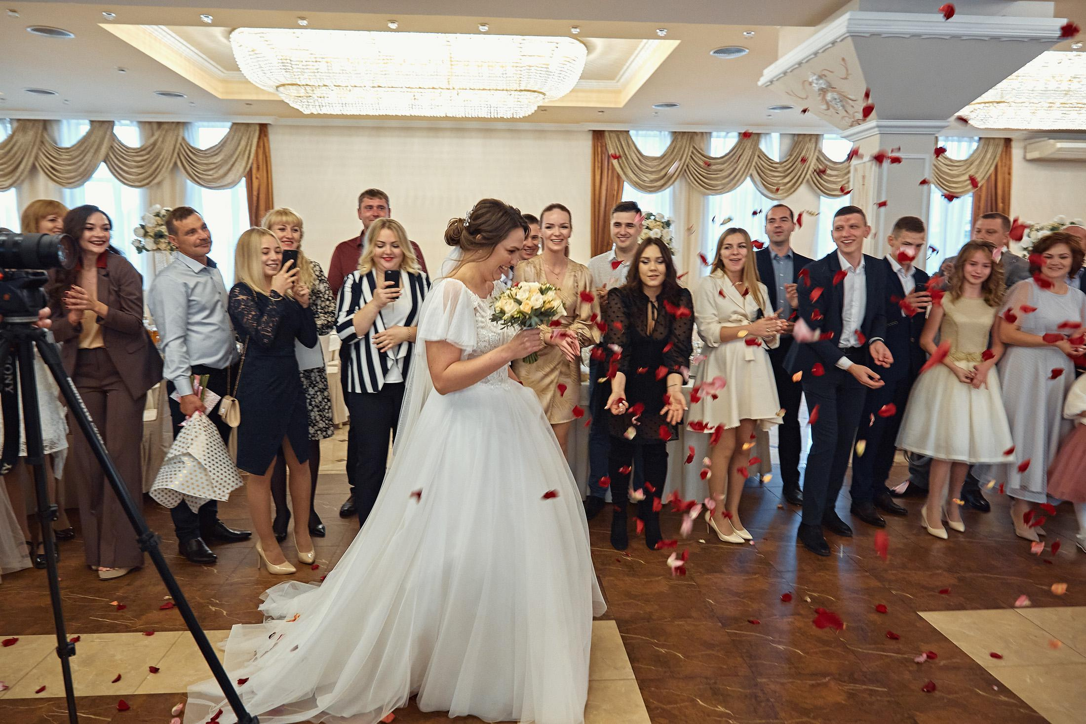 Свадебная съёмка в городе. Свадебный фотограф Антон Артюшин. Работаю в Нижнем Новгороде и Москве