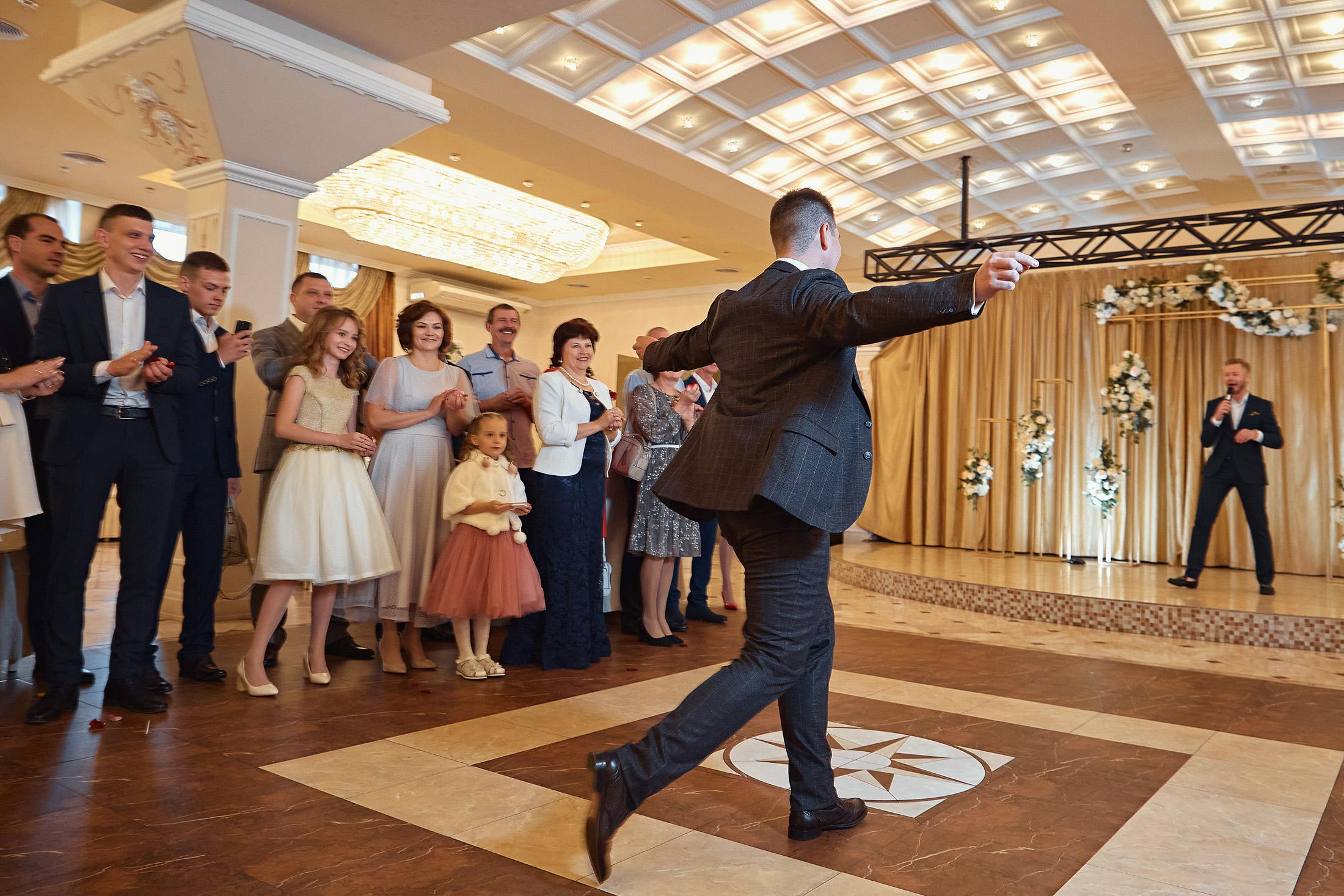 Свадебная съёмка в городе. Свадебный фотограф Антон Артюшин. Работаю в Нижнем Новгороде и Москве