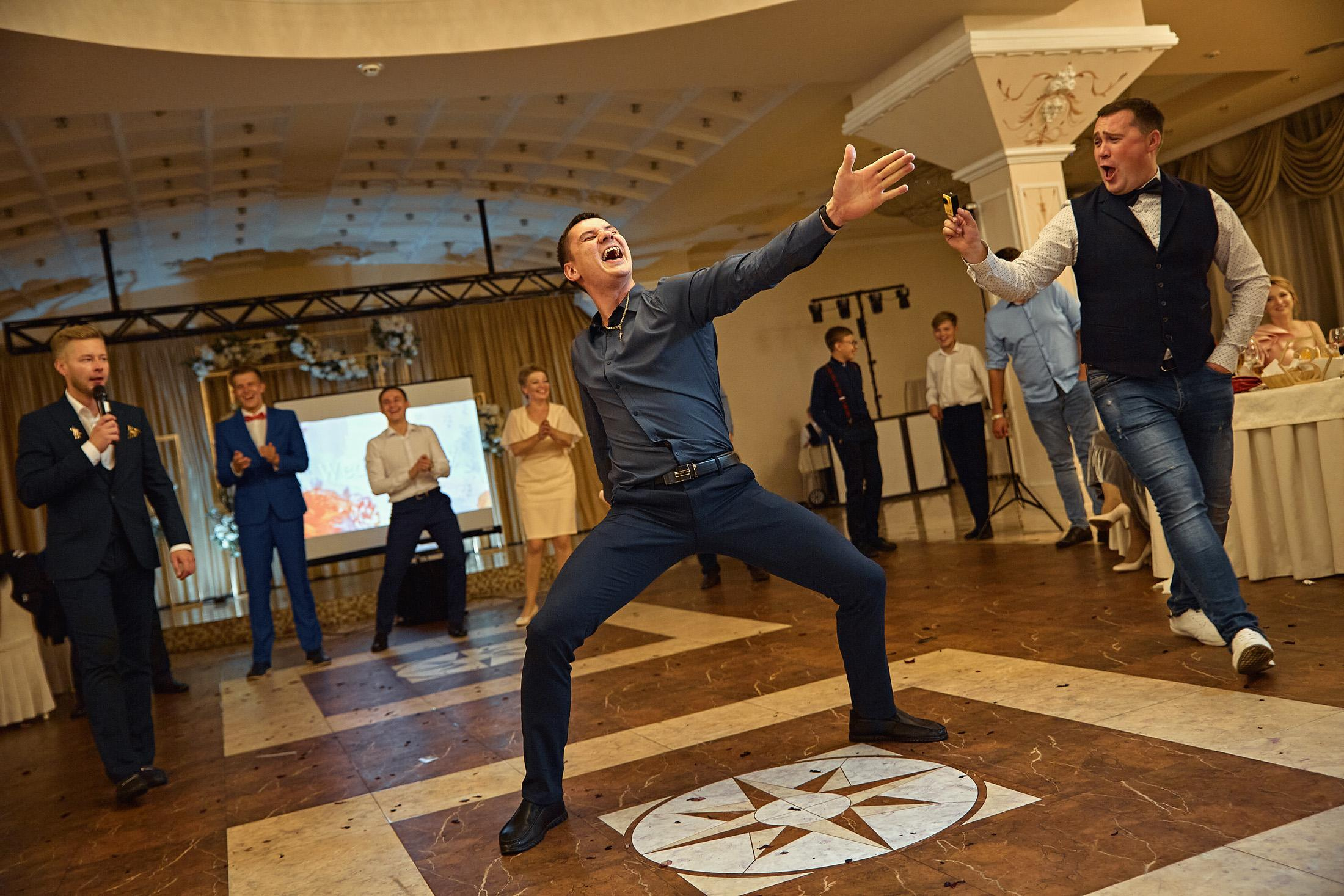 Свадебная съёмка в городе. Свадебный фотограф Антон Артюшин. Работаю в Нижнем Новгороде и Москве