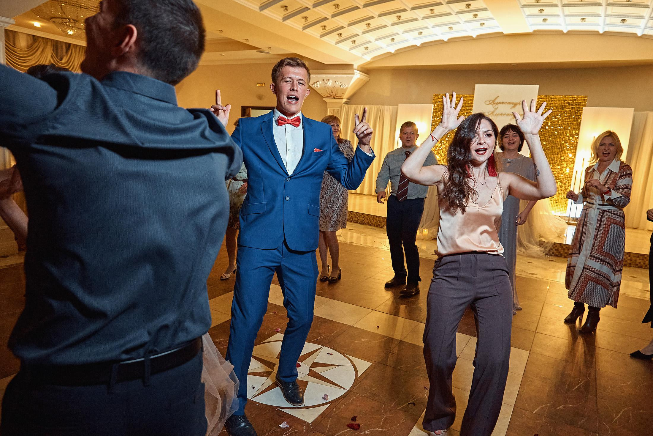 Свадебная съёмка в городе. Свадебный фотограф Антон Артюшин. Работаю в Нижнем Новгороде и Москве