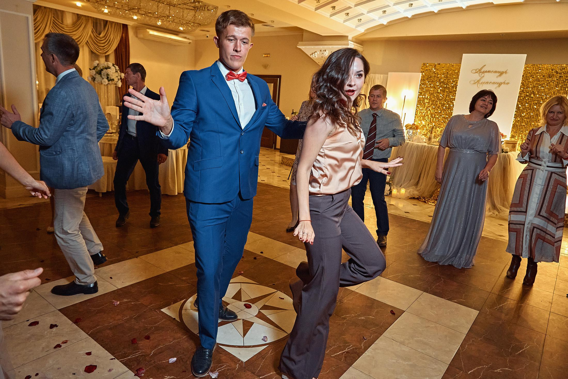 Свадебная съёмка в городе. Свадебный фотограф Антон Артюшин. Работаю в Нижнем Новгороде и Москве