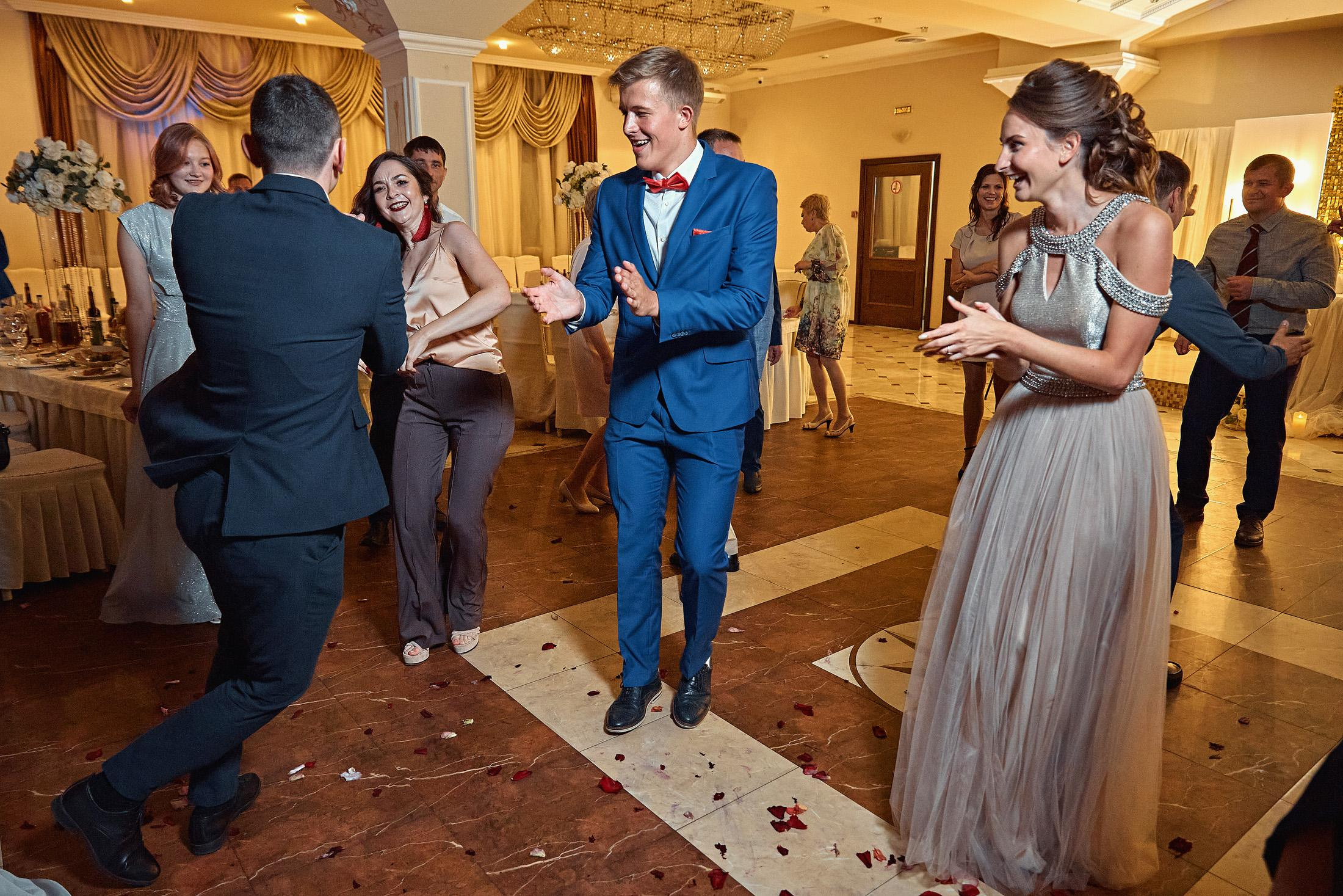 Свадебная съёмка в городе. Свадебный фотограф Антон Артюшин. Работаю в Нижнем Новгороде и Москве