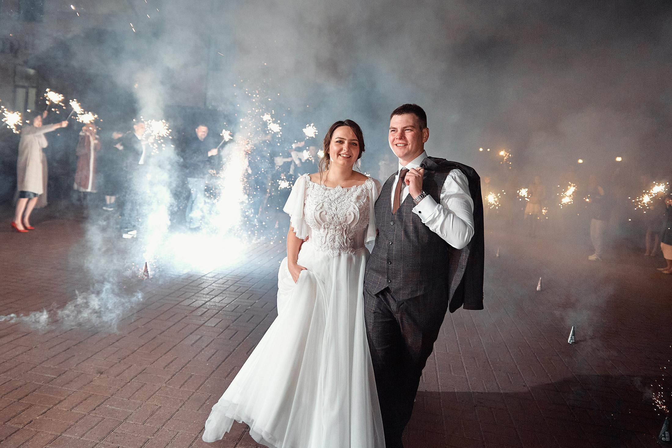 Свадебная съёмка в городе. Свадебный фотограф Антон Артюшин. Работаю в Нижнем Новгороде и Москве