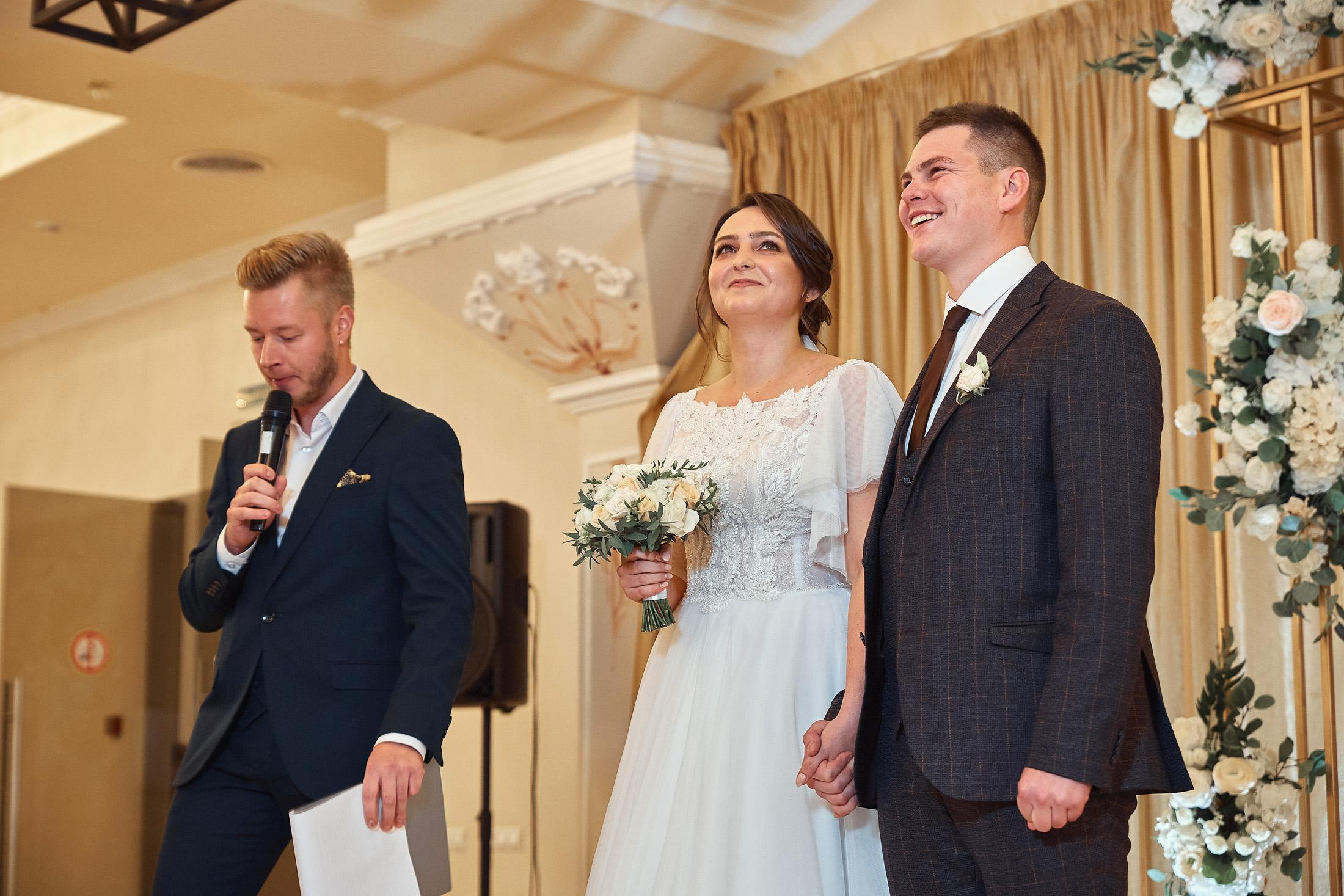 Свадебная съёмка в городе. Свадебный фотограф Антон Артюшин. Работаю в Нижнем Новгороде и Москве