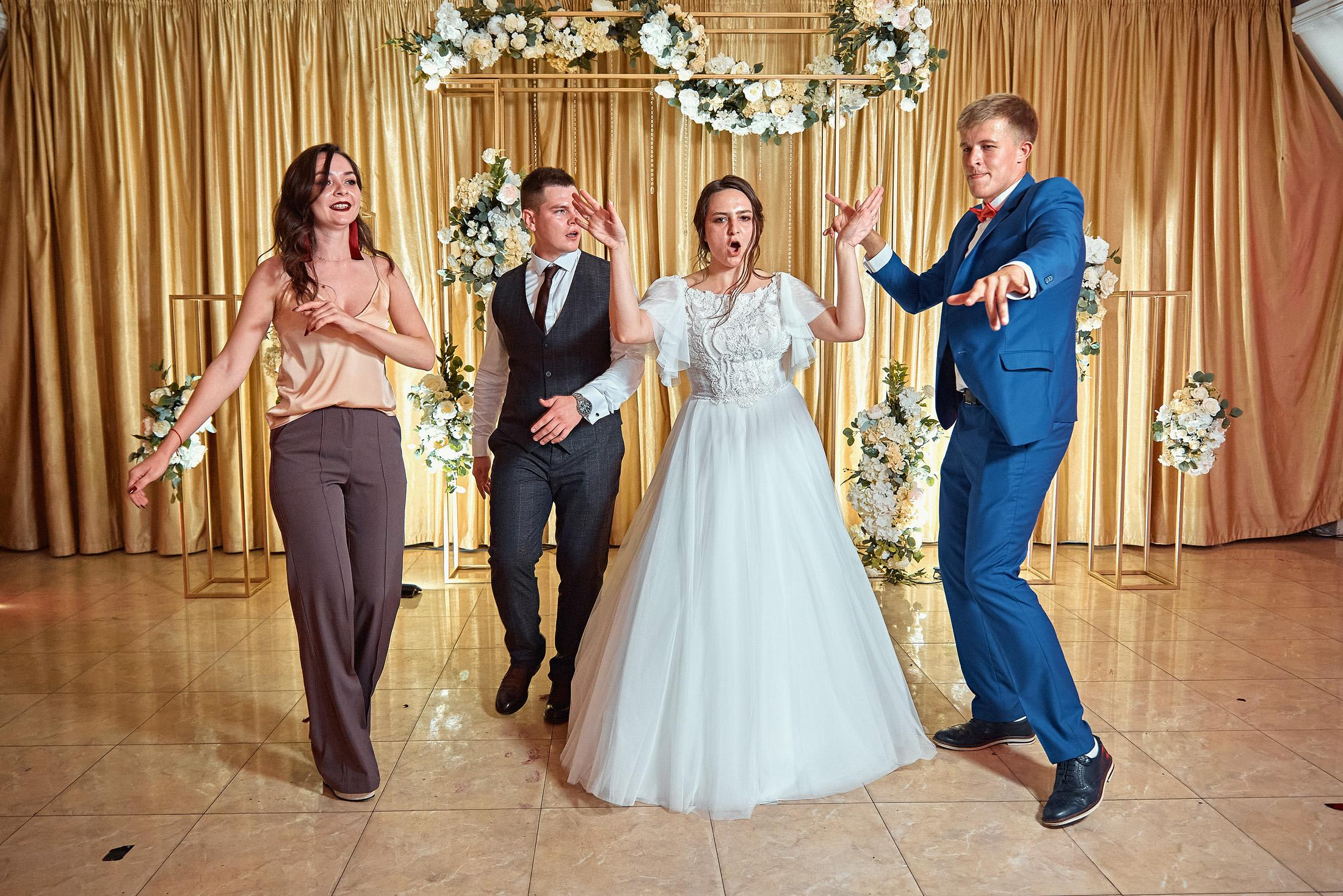 Свадебная съёмка в городе. Свадебный фотограф Антон Артюшин. Работаю в Нижнем Новгороде и Москве