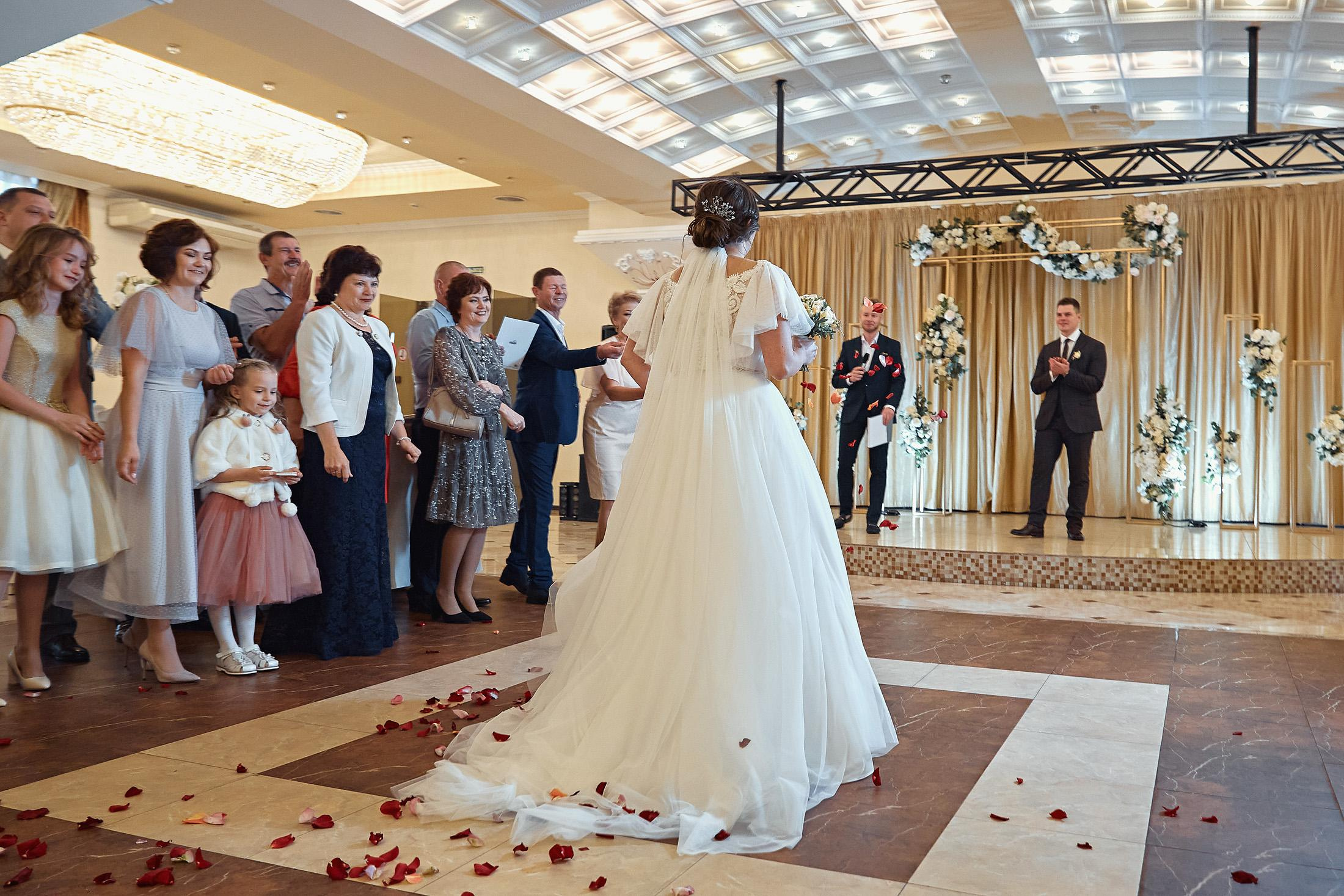 Свадебная съёмка в городе. Свадебный фотограф Антон Артюшин. Работаю в Нижнем Новгороде и Москве