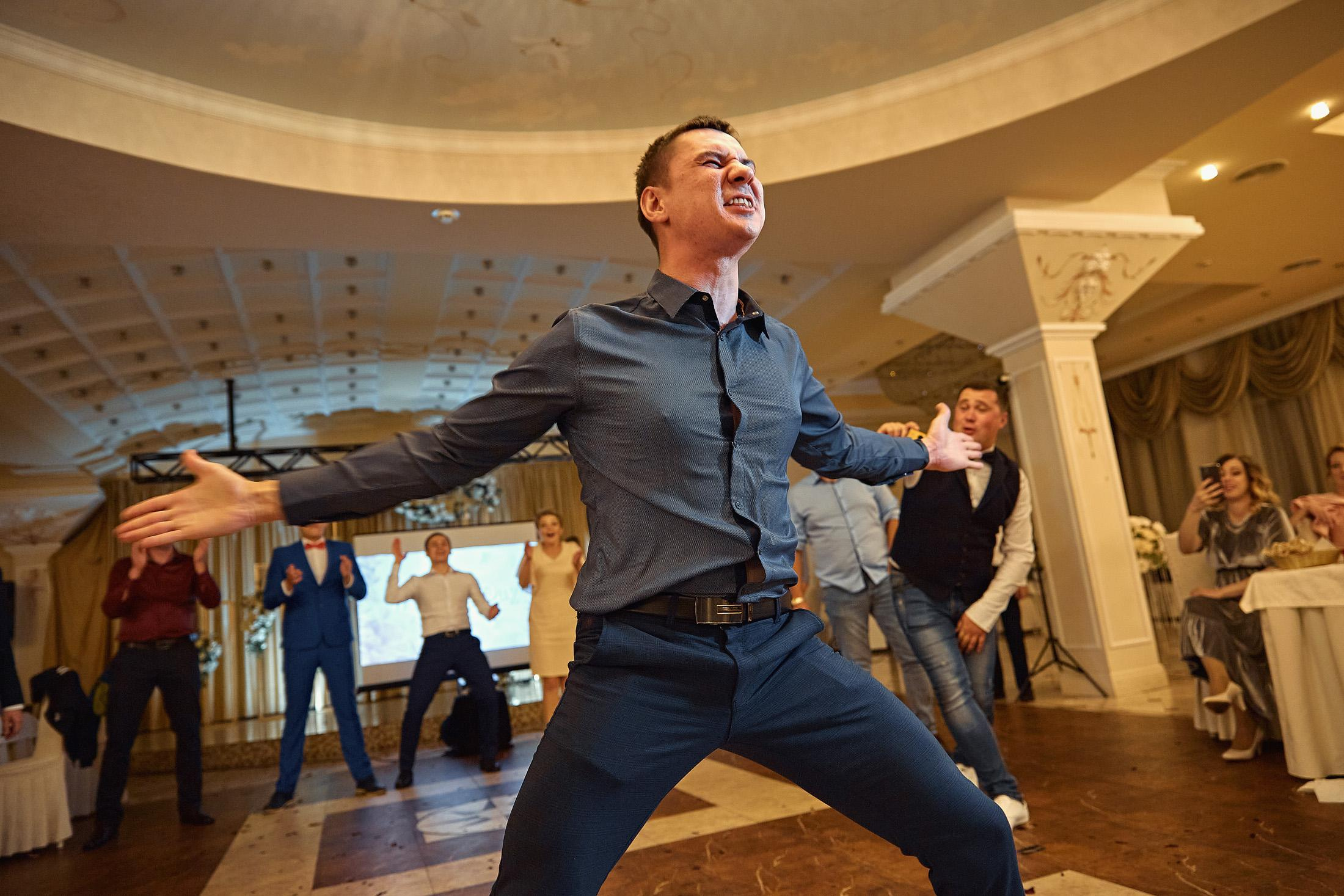 Свадебная съёмка в городе. Свадебный фотограф Антон Артюшин. Работаю в Нижнем Новгороде и Москве