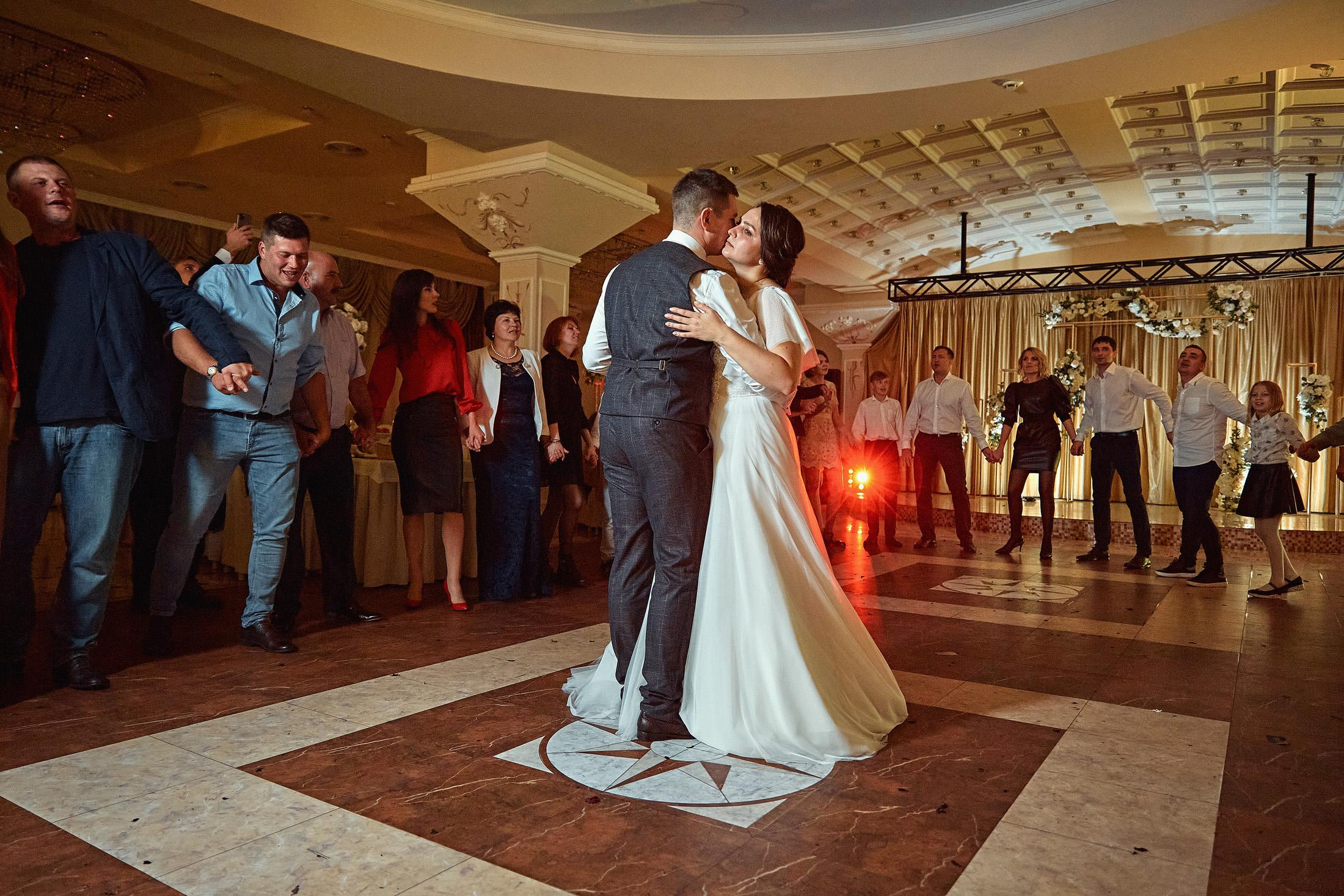 Свадебная съёмка в городе. Свадебный фотограф Антон Артюшин. Работаю в Нижнем Новгороде и Москве